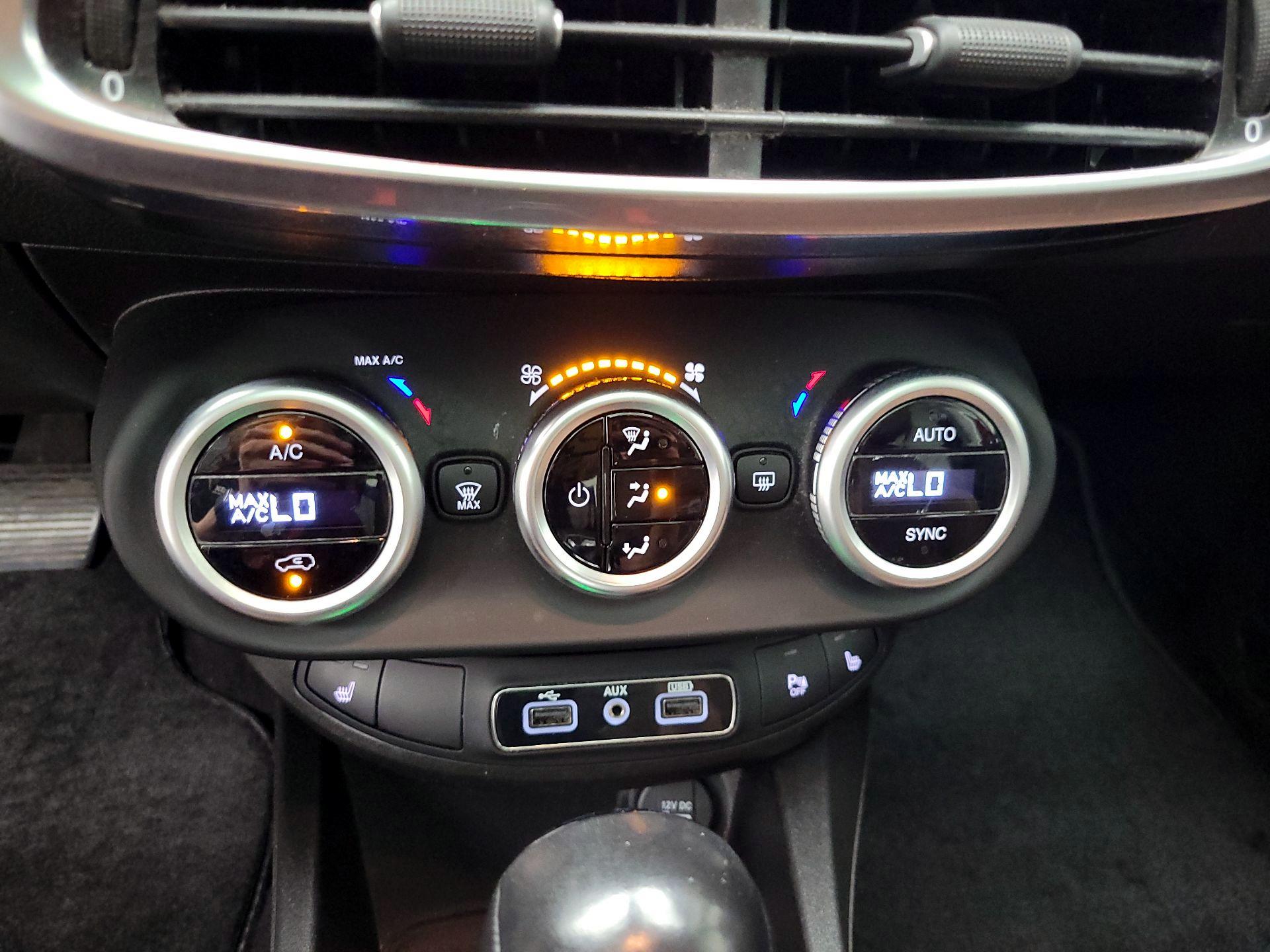 Thumbnail: 2019 Fiat 500X - 17