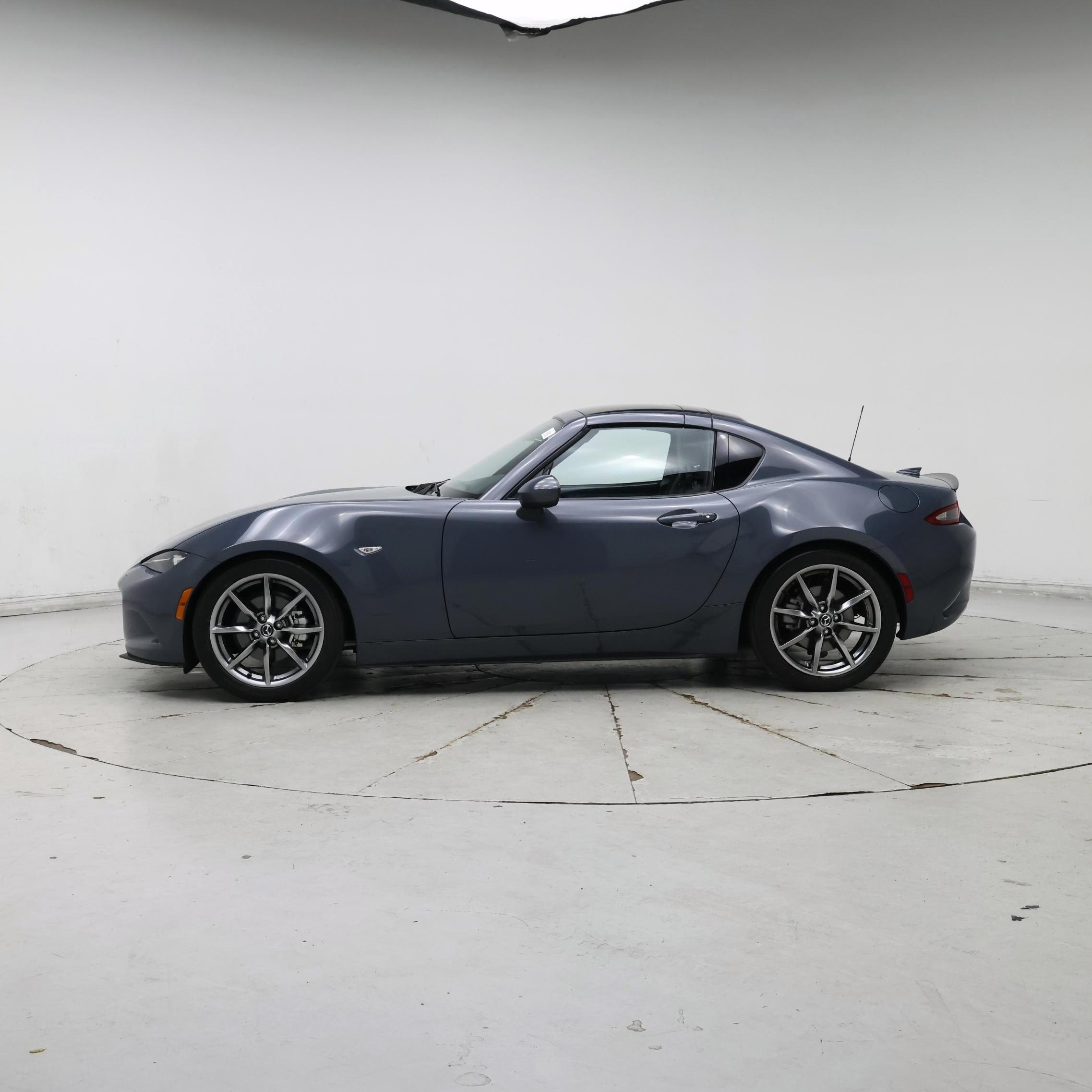 Thumbnail: 2021 Mazda MX-5 Miata - 3