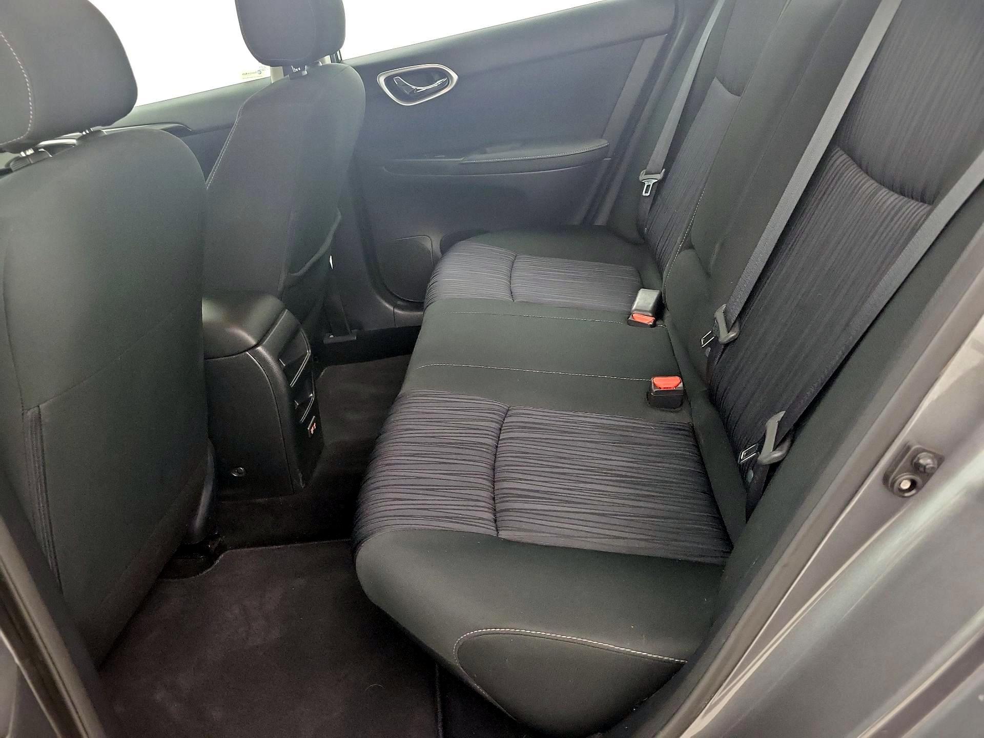Thumbnail: 2019 Nissan Sentra - 19
