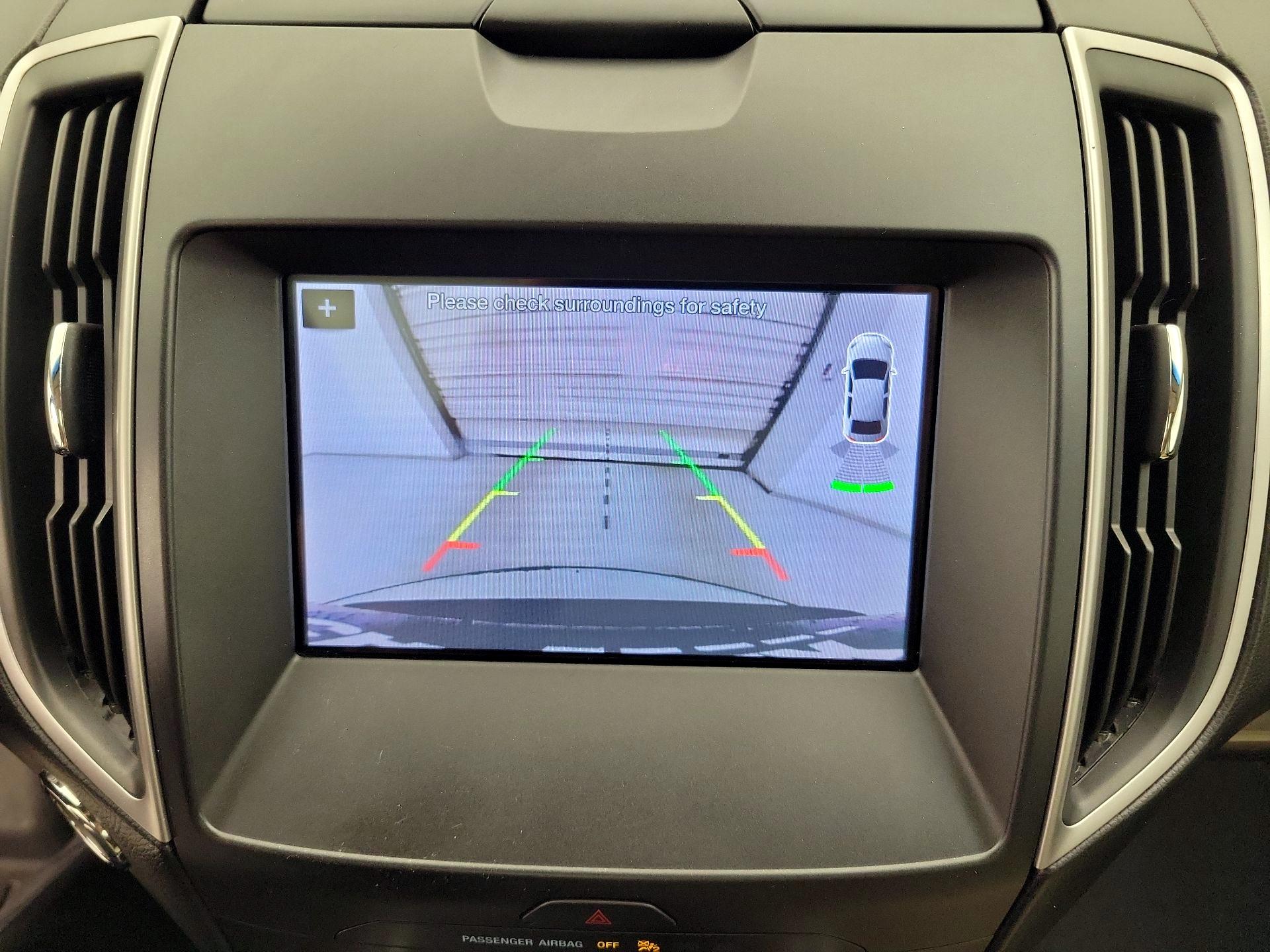 Thumbnail: 2019 Ford Edge - 14