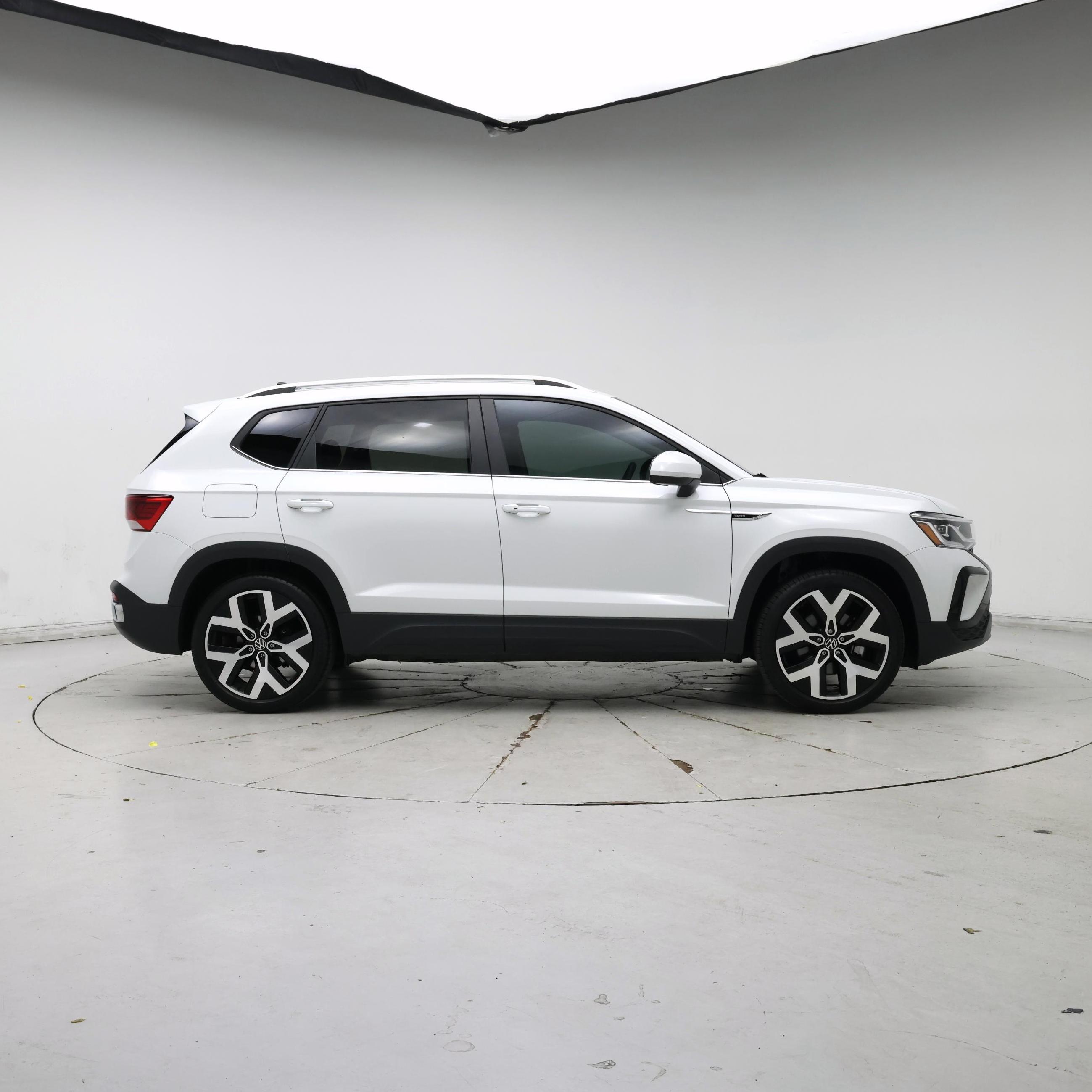 Thumbnail: 2022 Volkswagen Taos - 7