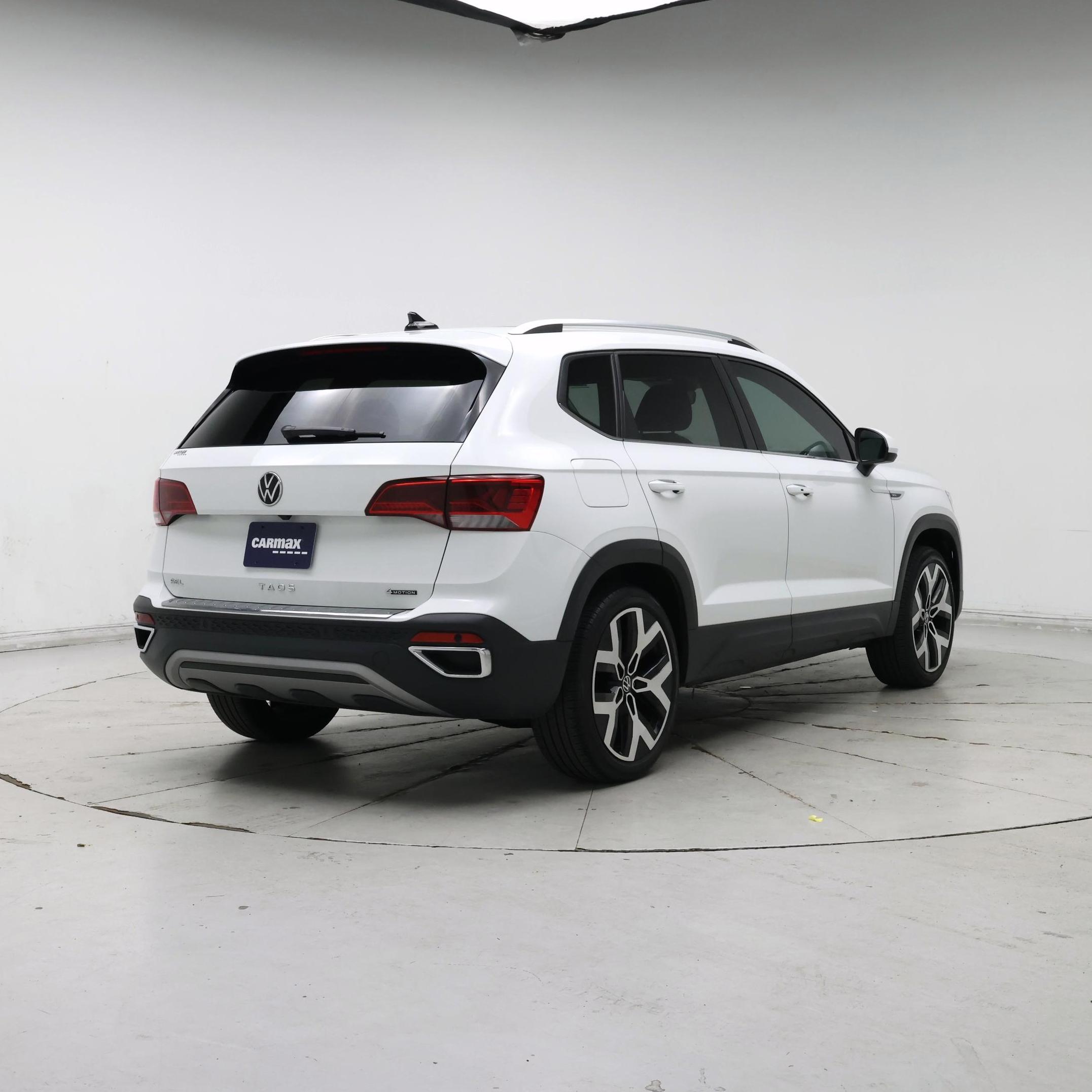Thumbnail: 2022 Volkswagen Taos - 8