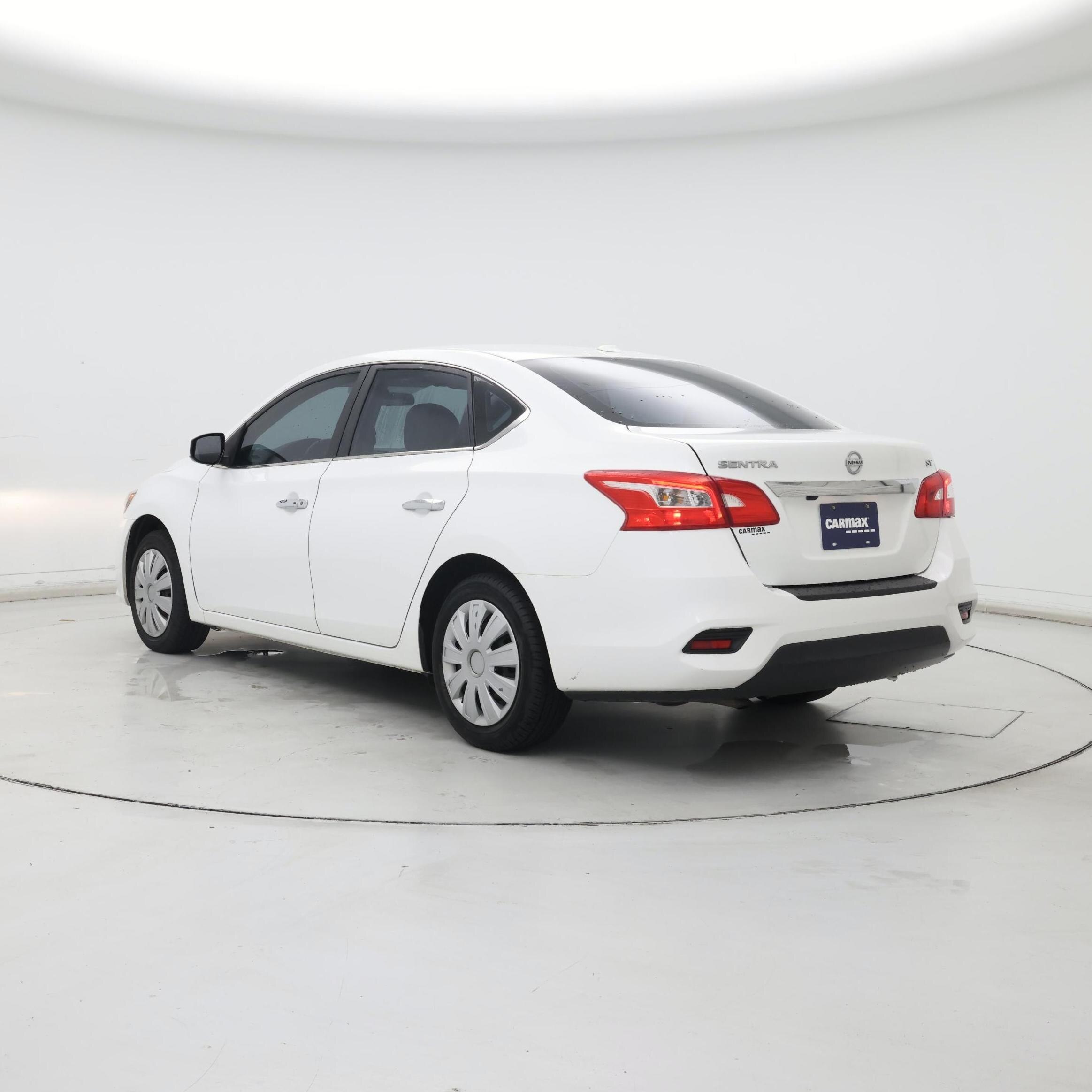 Thumbnail: 2016 Nissan Sentra - 2