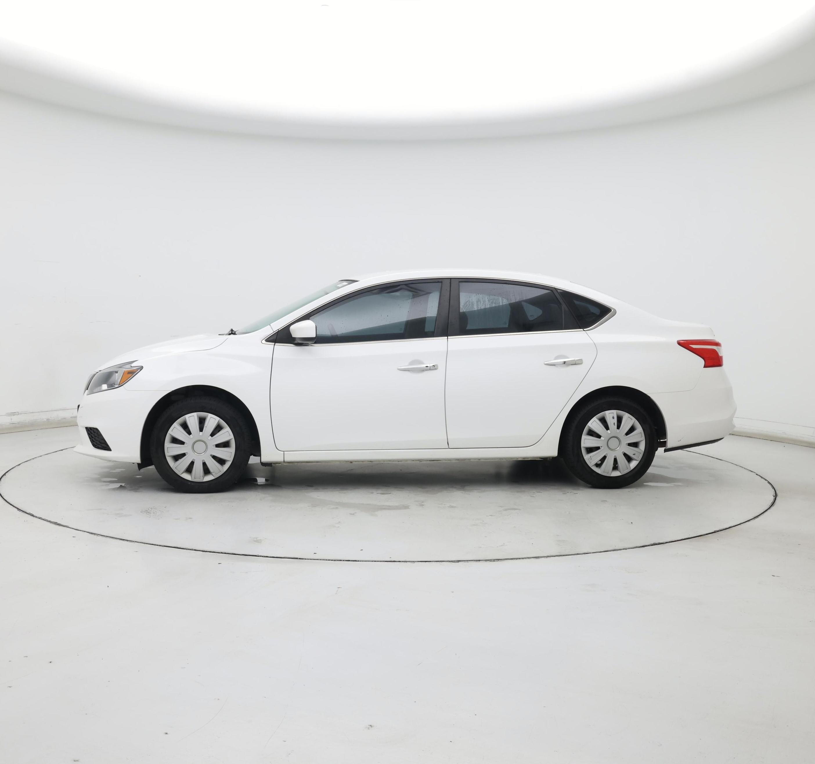 Thumbnail: 2016 Nissan Sentra - 3