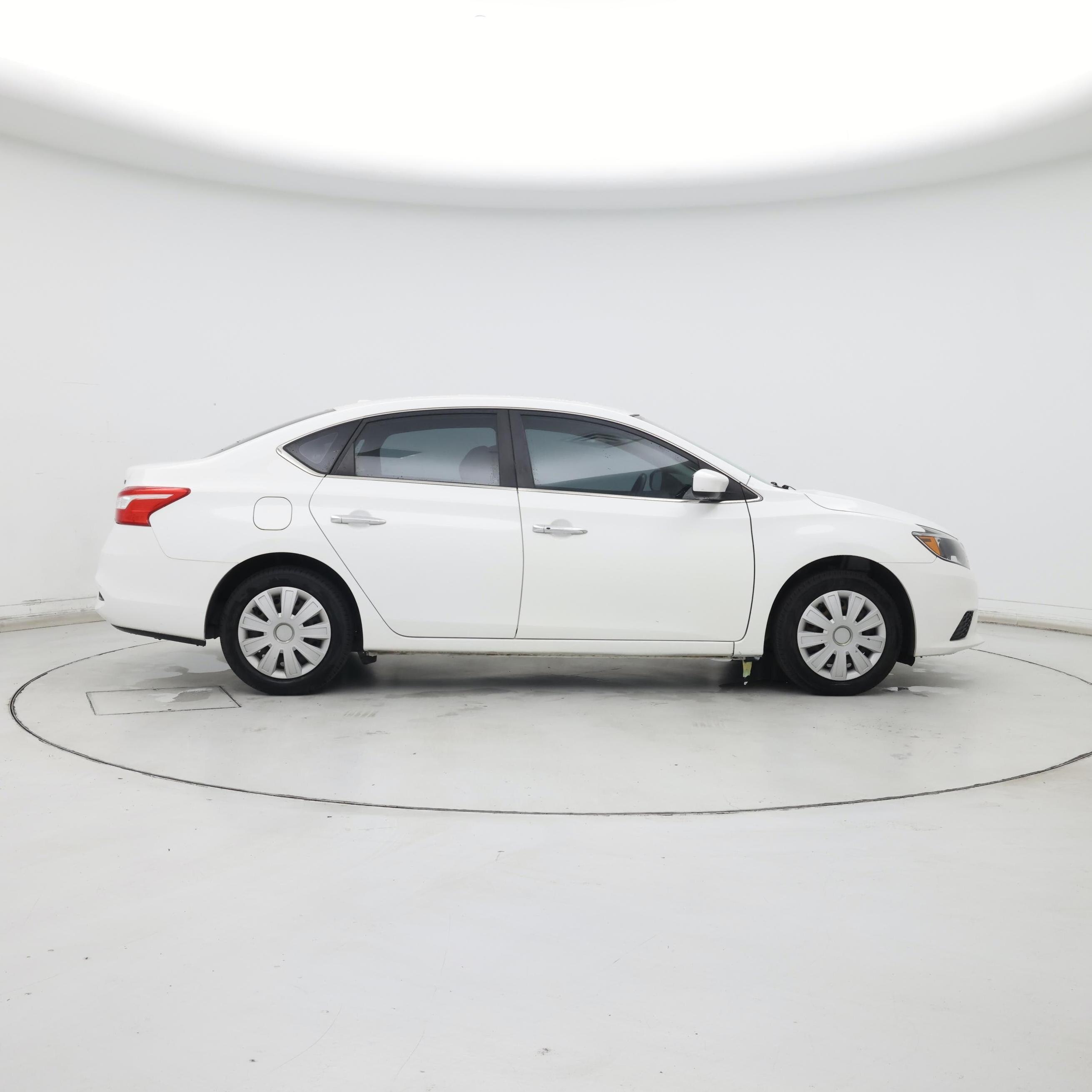 Thumbnail: 2016 Nissan Sentra - 7