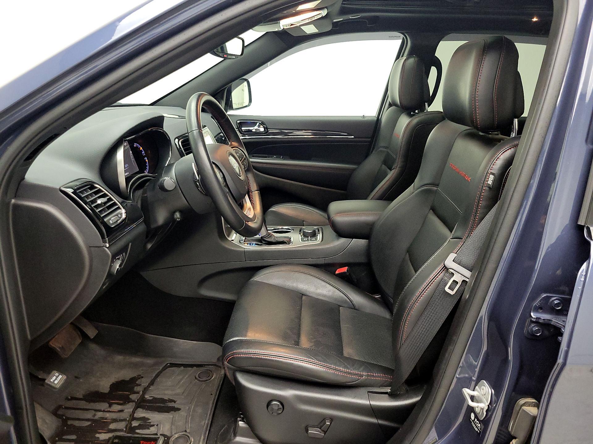 Thumbnail: 2021 Jeep Grand Cherokee - 11