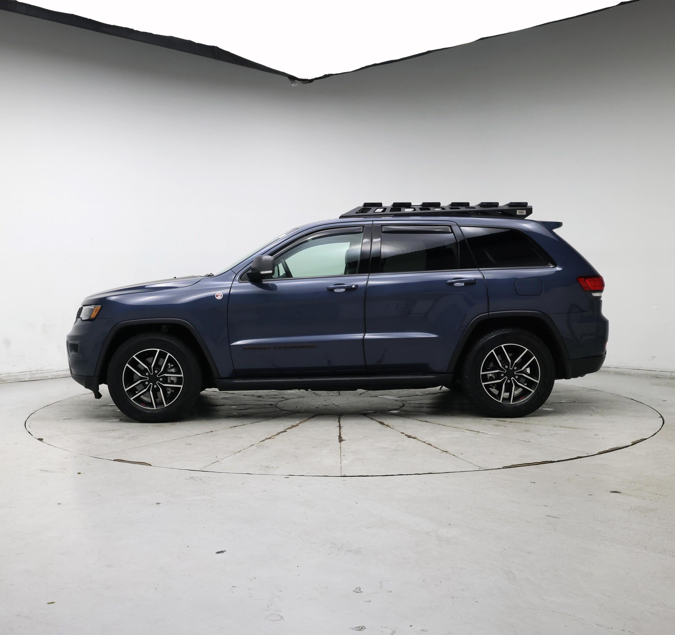 Thumbnail: 2021 Jeep Grand Cherokee - 3