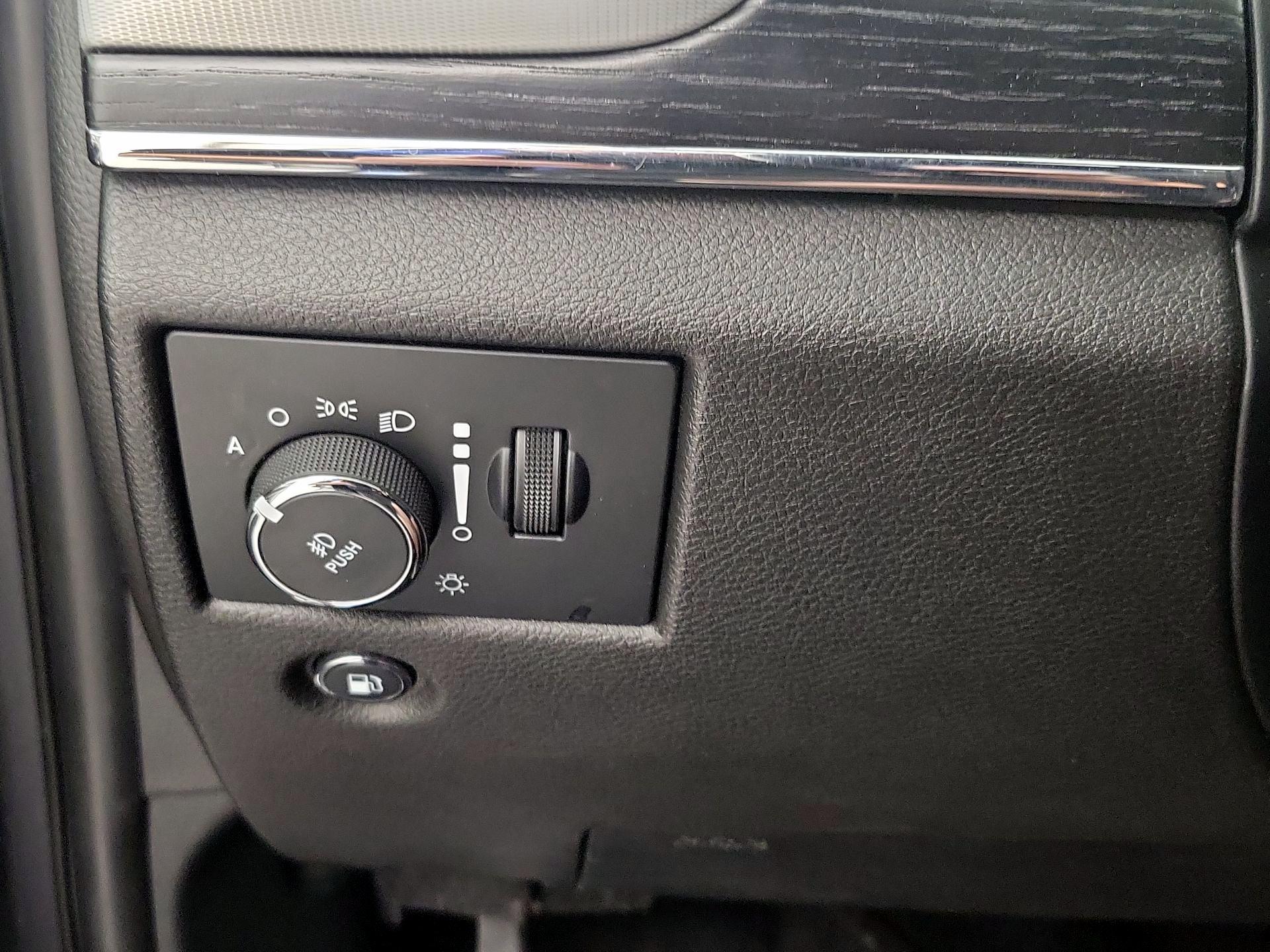 Thumbnail: 2018 Jeep Grand Cherokee - 13