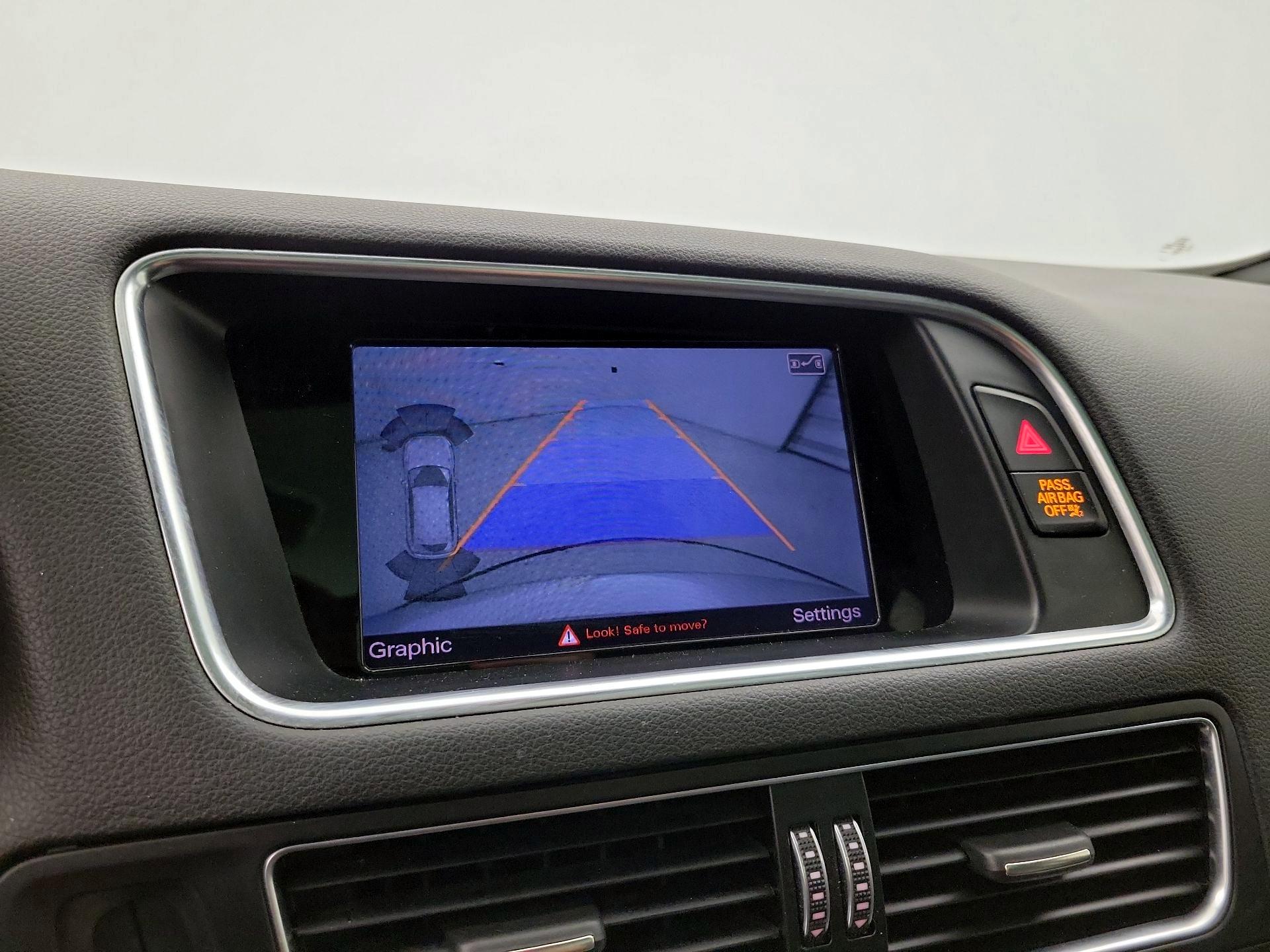 Thumbnail: 2015 Audi Q5 - 15