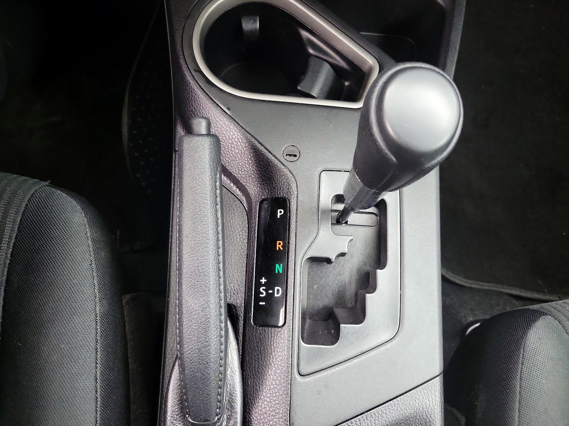 Thumbnail: 2016 Toyota RAV4 - 17