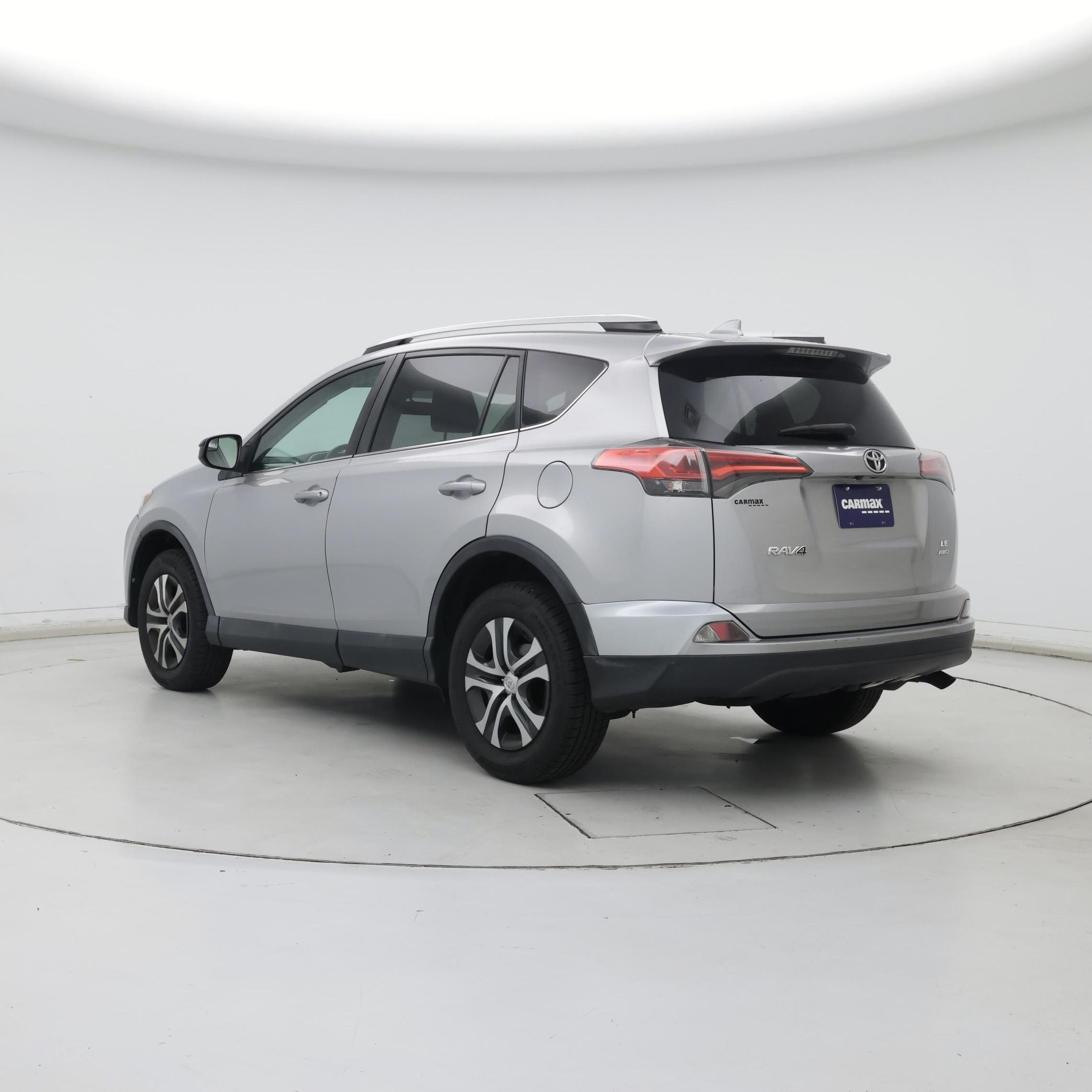 Thumbnail: 2016 Toyota RAV4 - 2