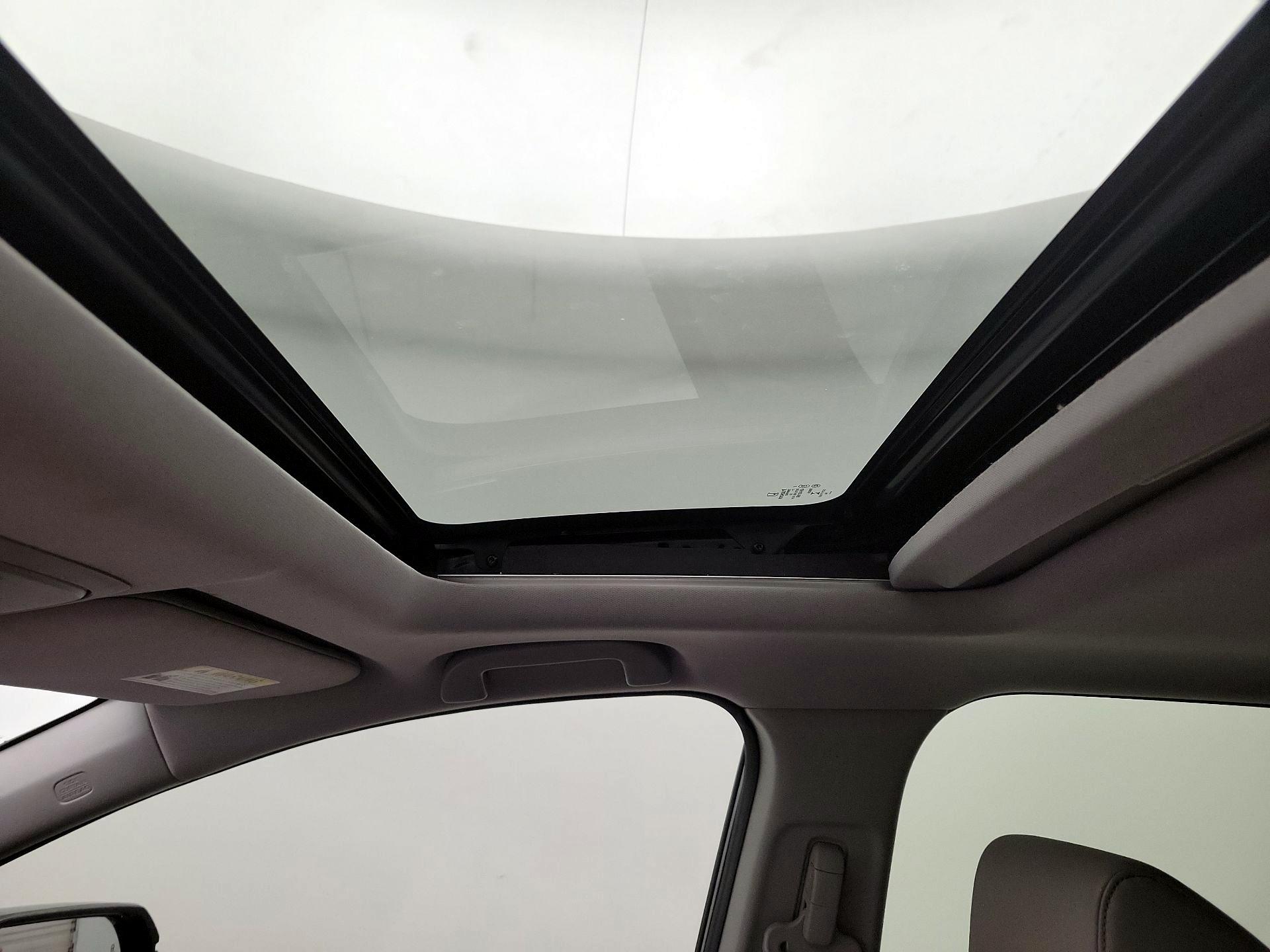 Thumbnail: 2017 Honda CR-V - 19