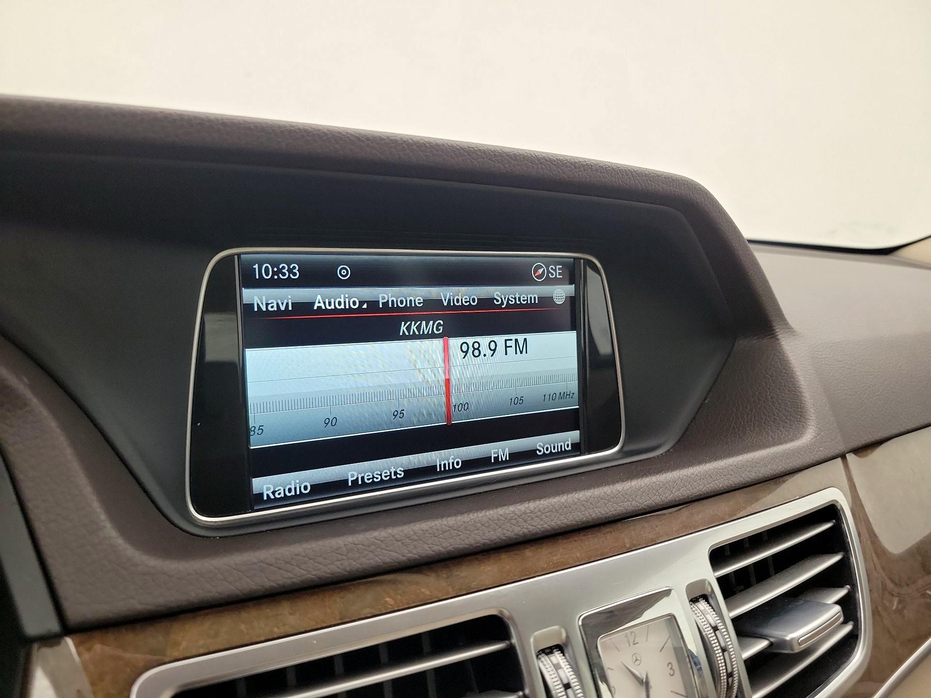 Thumbnail: 2014 Mercedes-Benz E-Class - 16