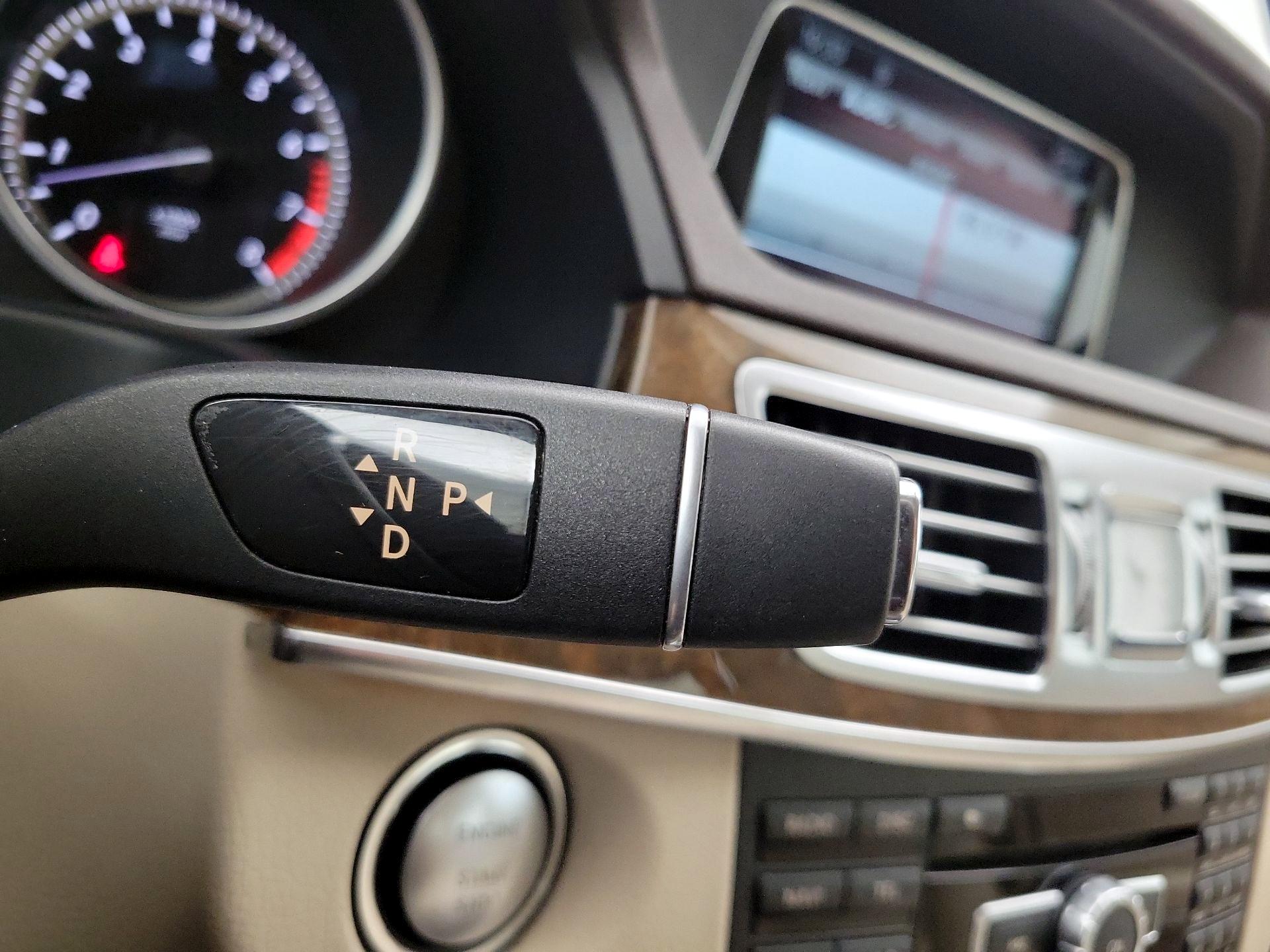 Thumbnail: 2014 Mercedes-Benz E-Class - 18