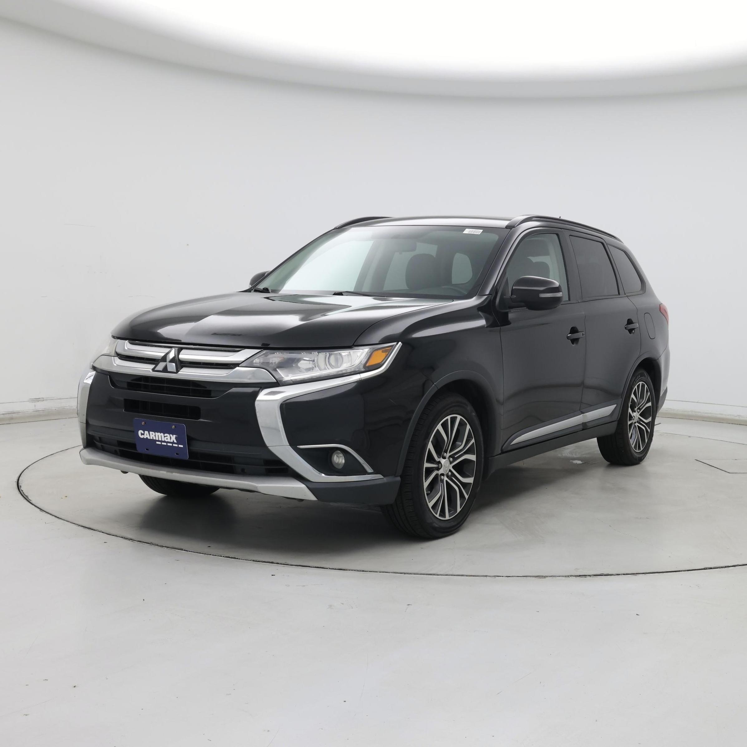 Thumbnail: 2016 Mitsubishi Outlander - 4