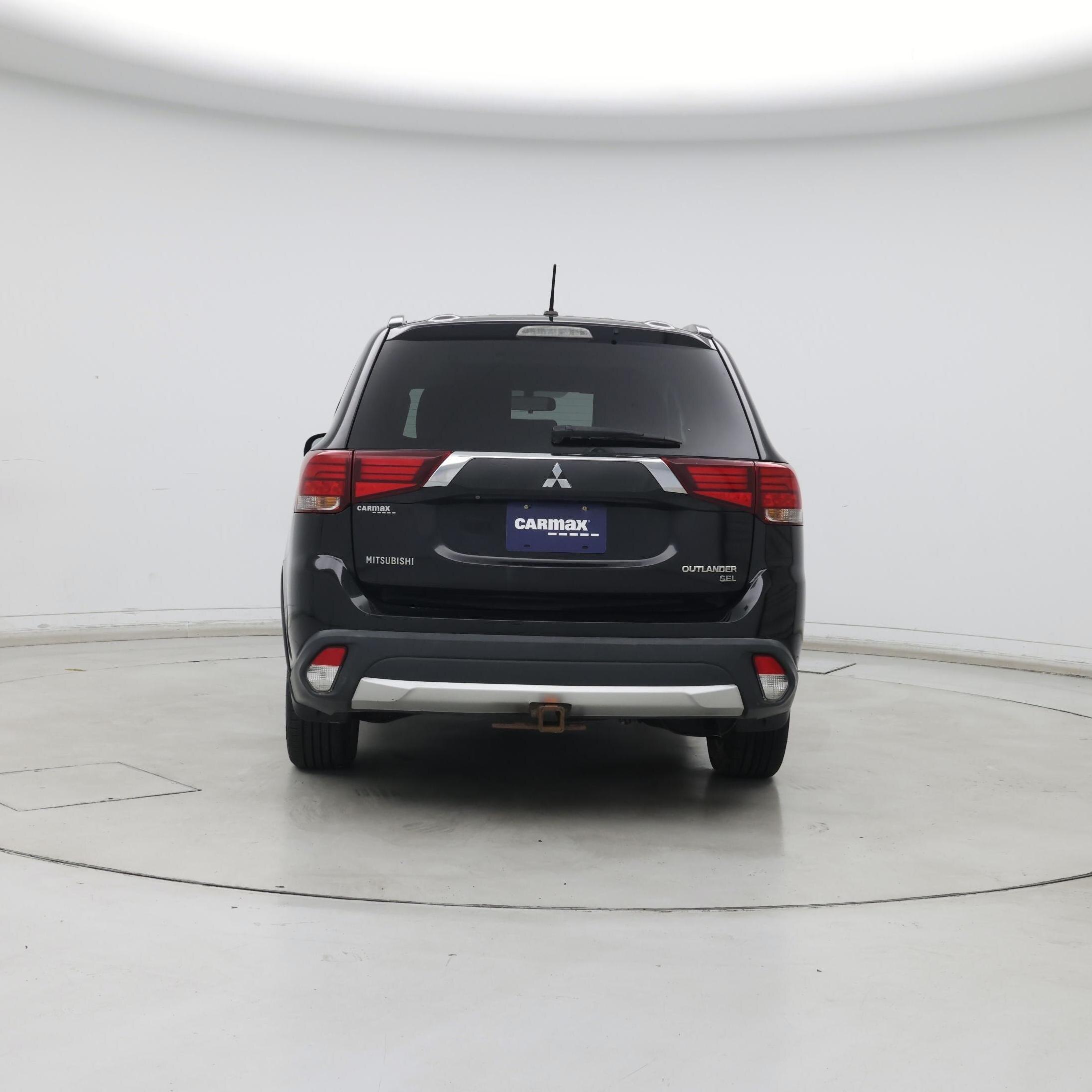 Thumbnail: 2016 Mitsubishi Outlander - 6