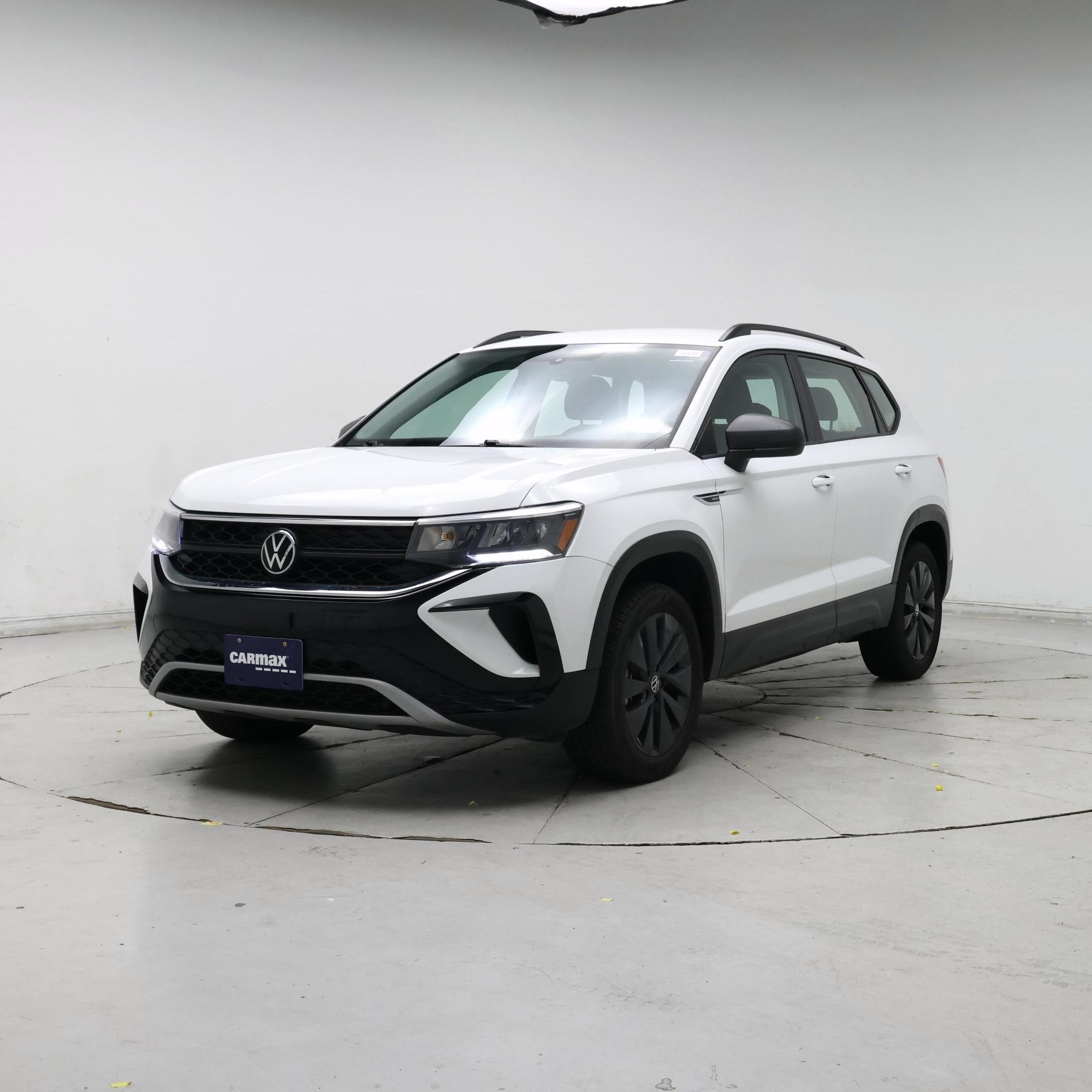 Thumbnail: 2023 Volkswagen Taos - 4