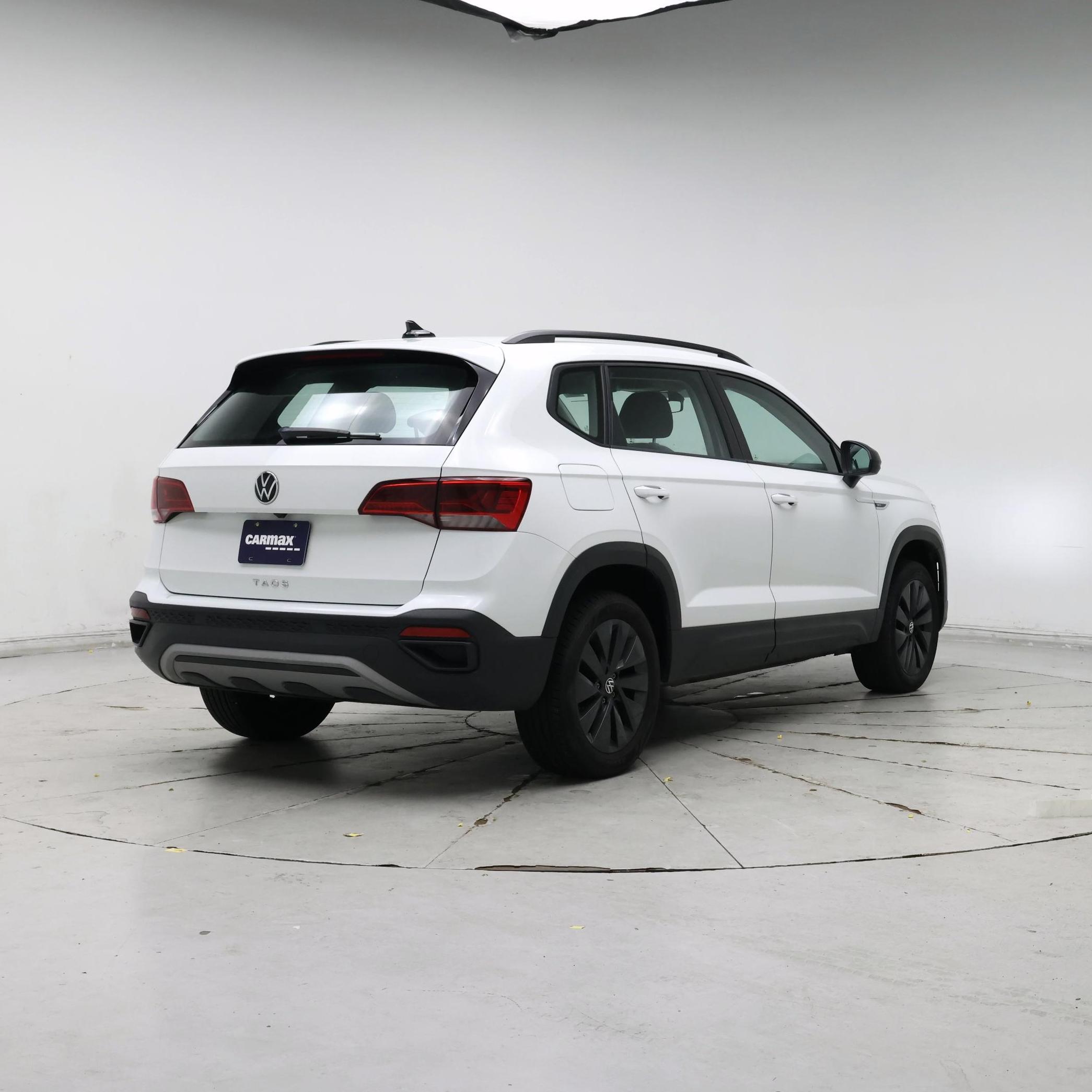 Thumbnail: 2023 Volkswagen Taos - 8