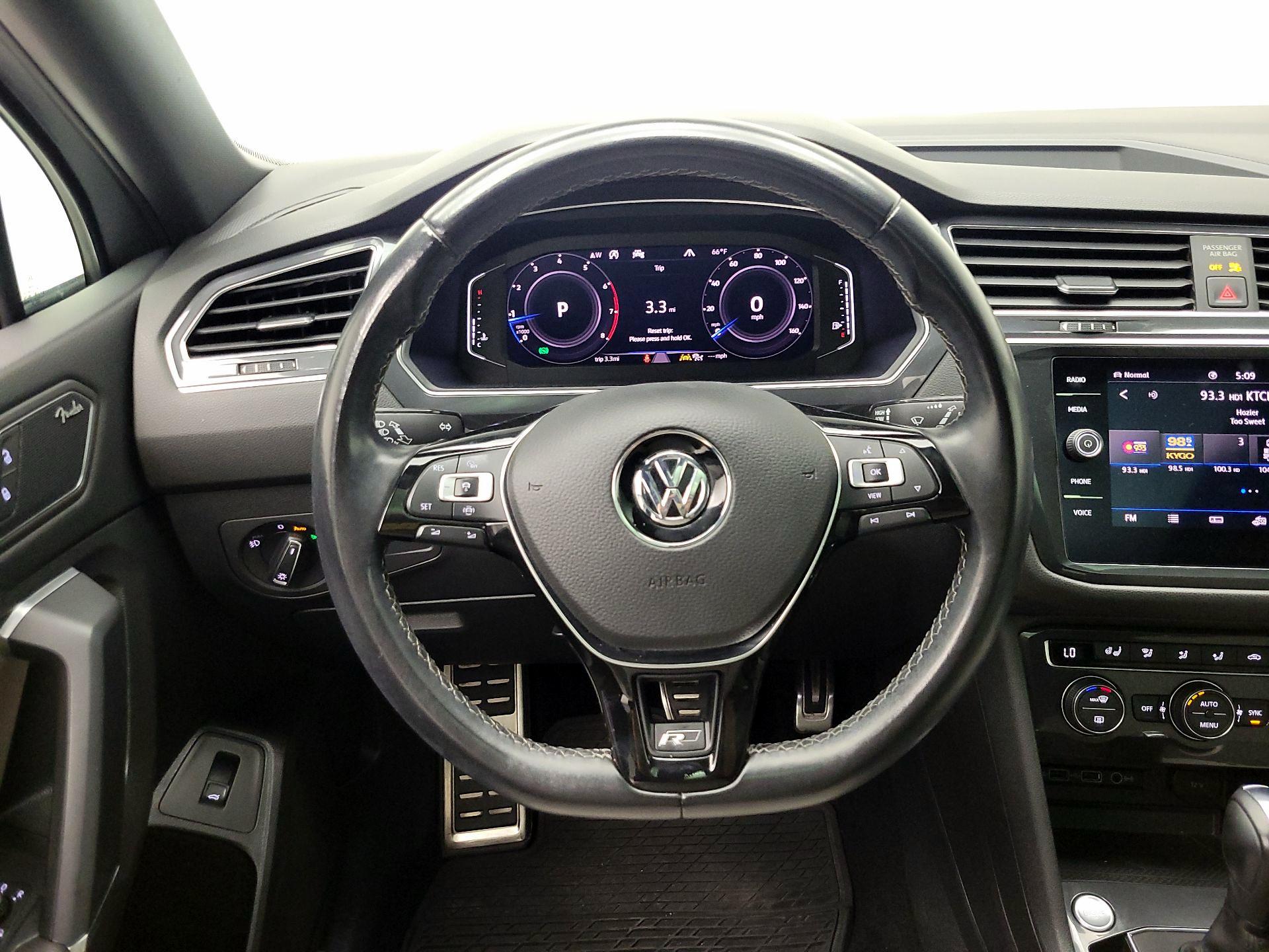 Thumbnail: 2020 Volkswagen Tiguan - 10