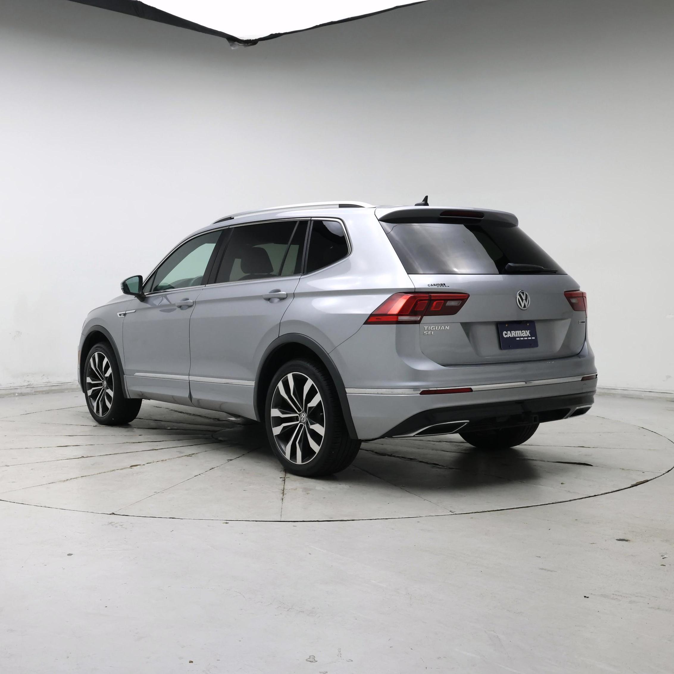 Thumbnail: 2020 Volkswagen Tiguan - 2