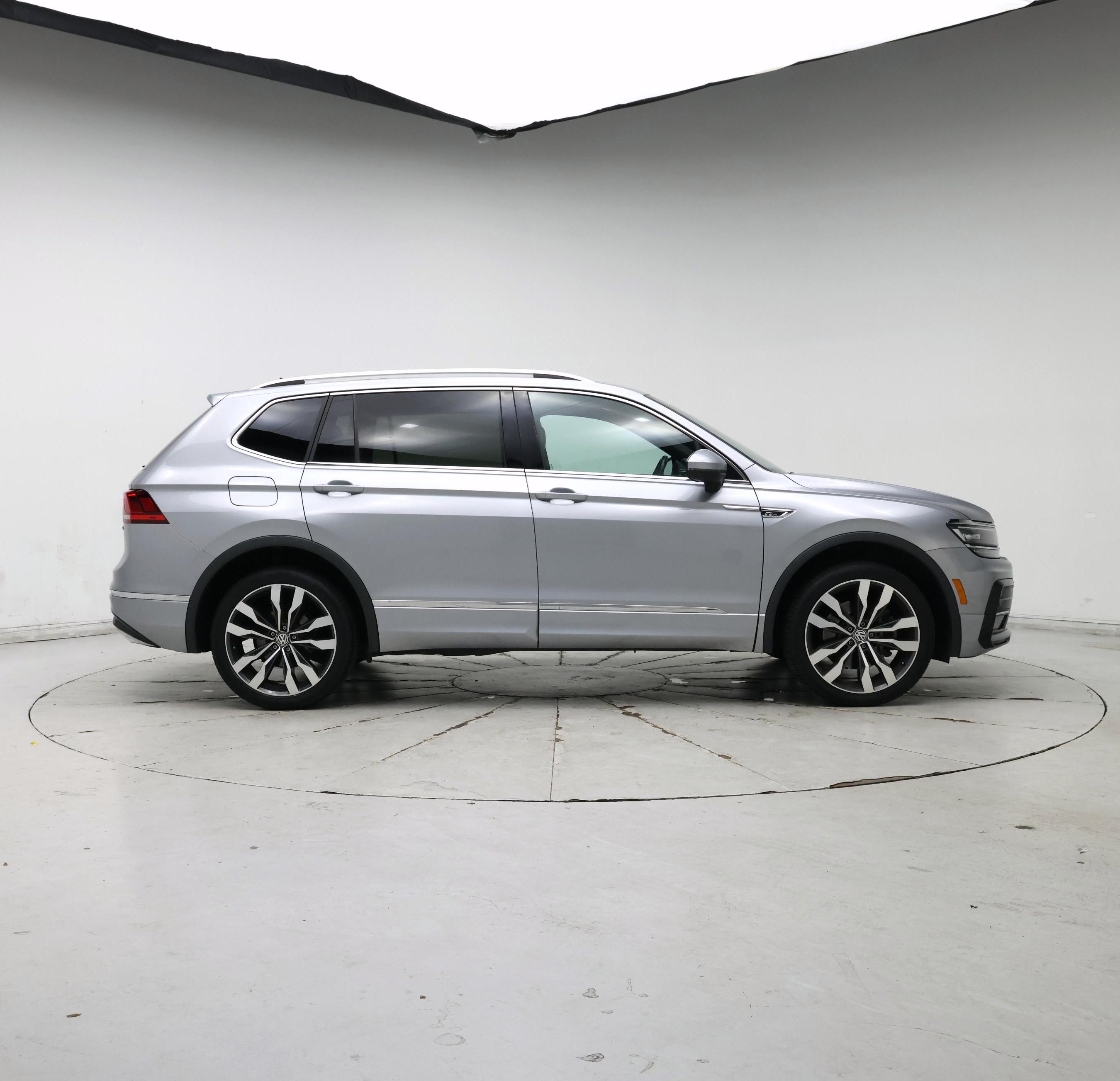 Thumbnail: 2020 Volkswagen Tiguan - 7
