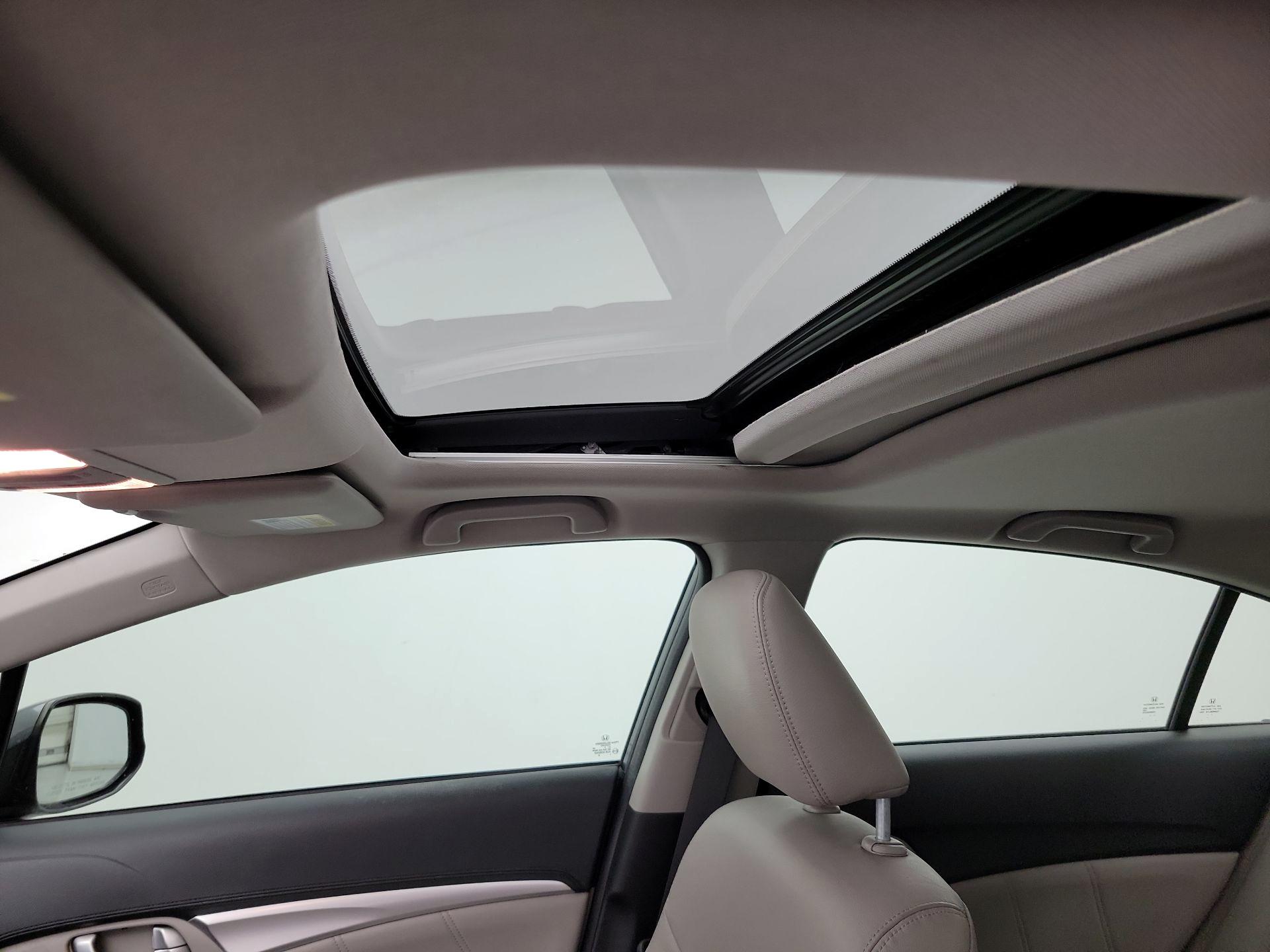 Thumbnail: 2013 Honda Civic - 18