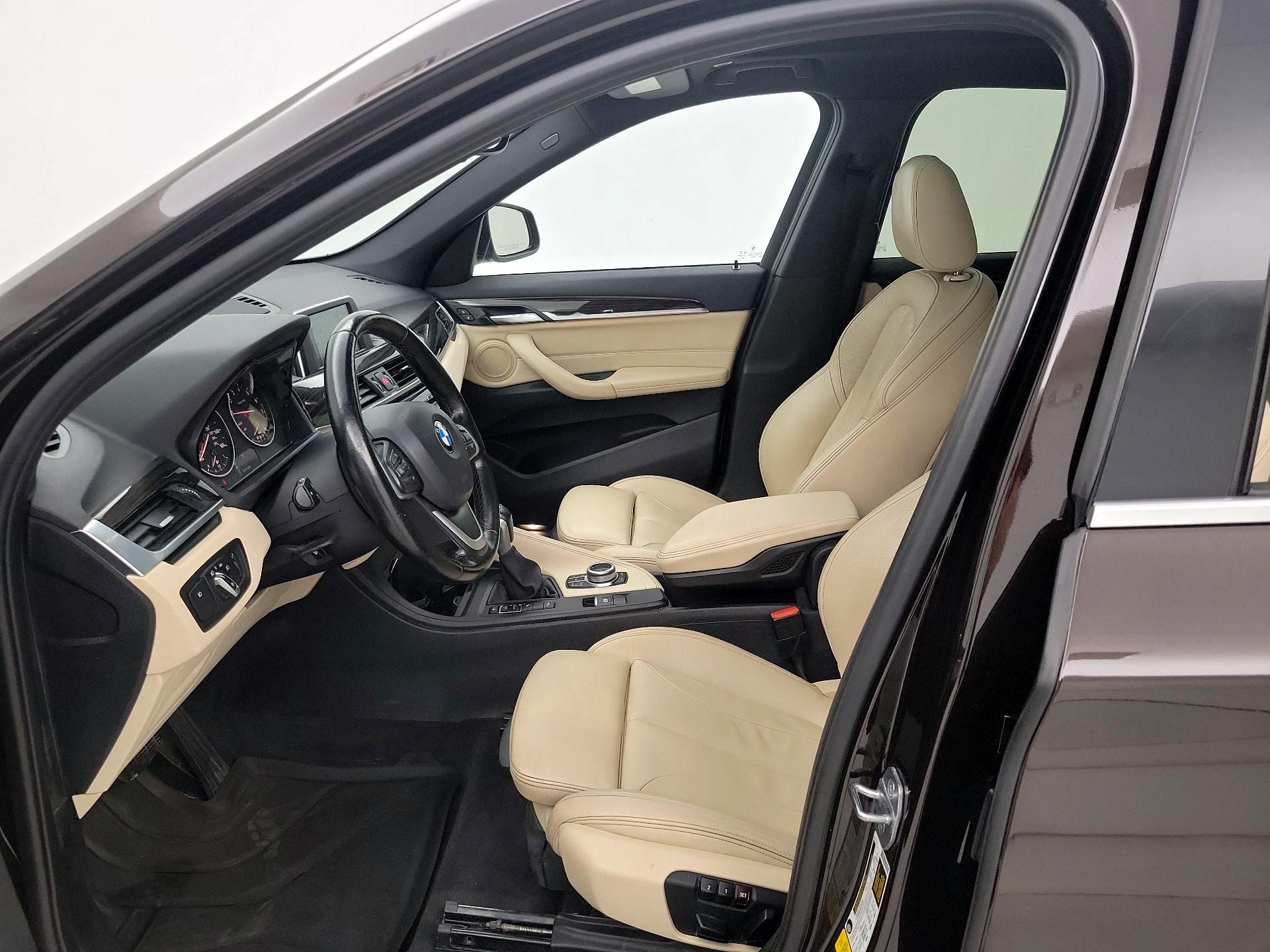 Thumbnail: 2017 BMW X1 - 11
