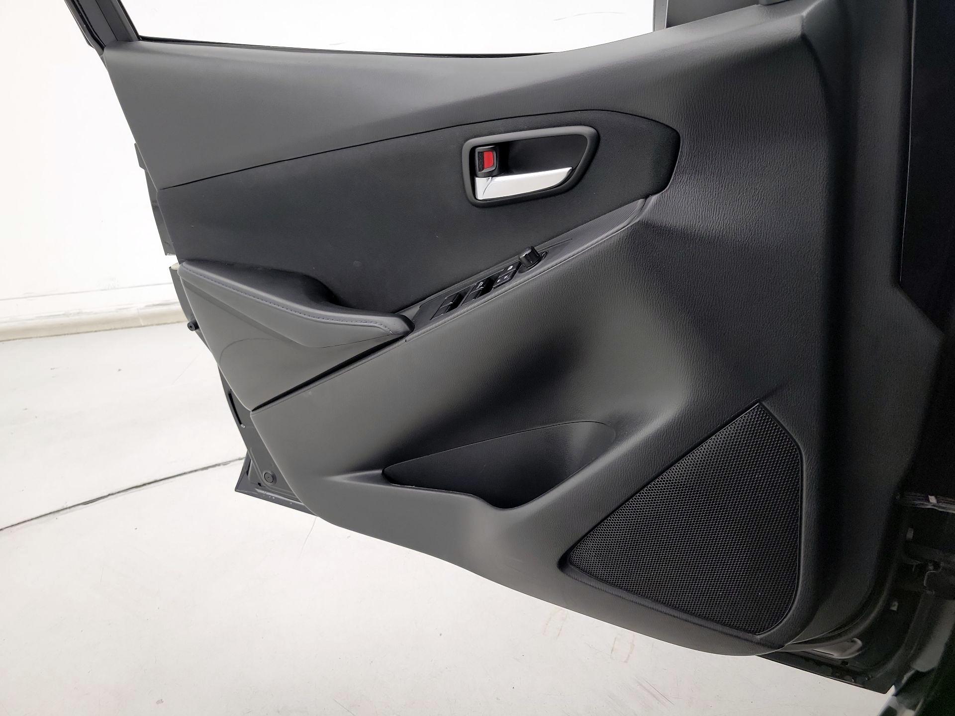 Thumbnail: 2017 Toyota Yaris iA - 12