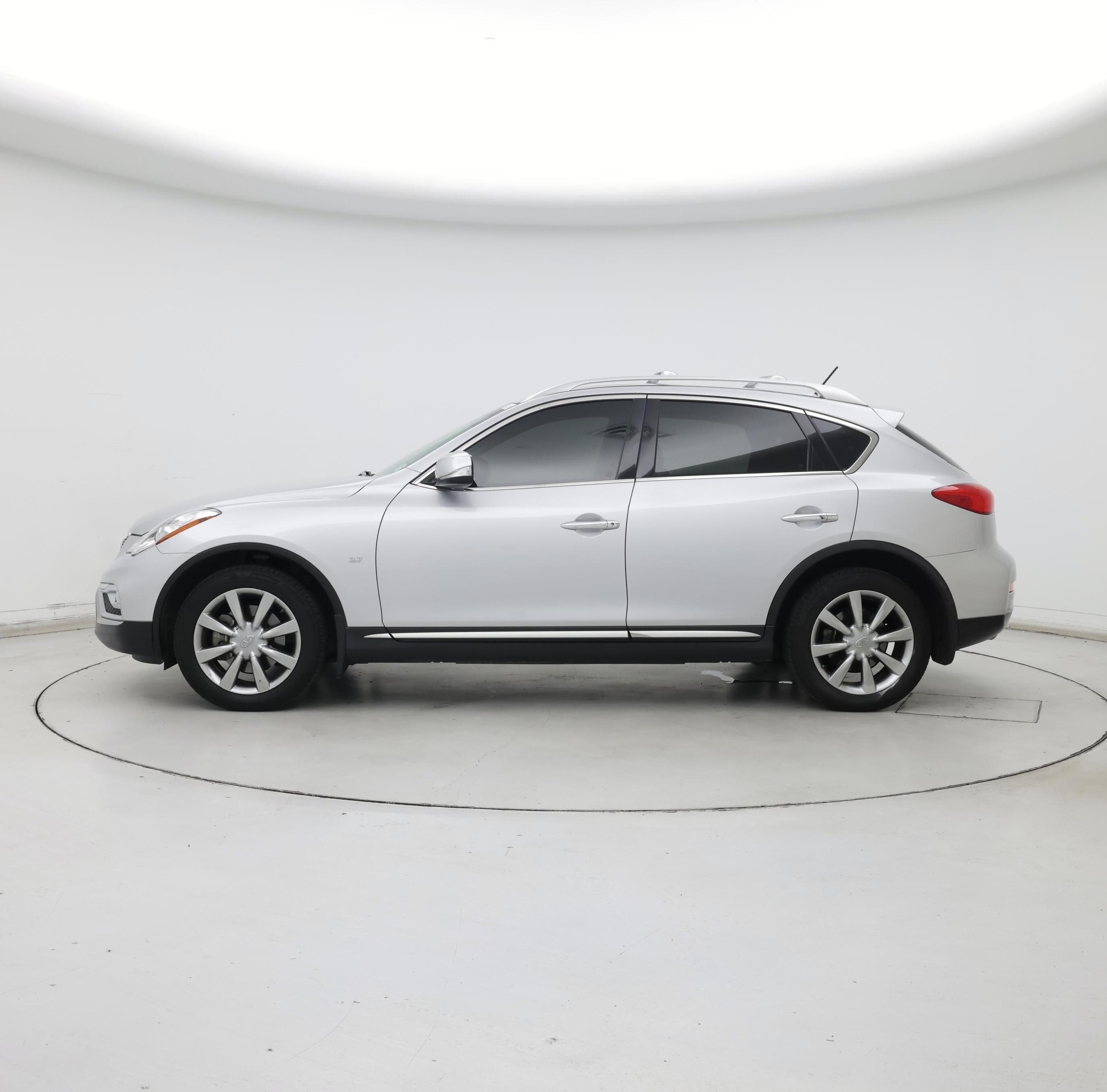 Thumbnail: 2017 INFINITI QX50 - 3