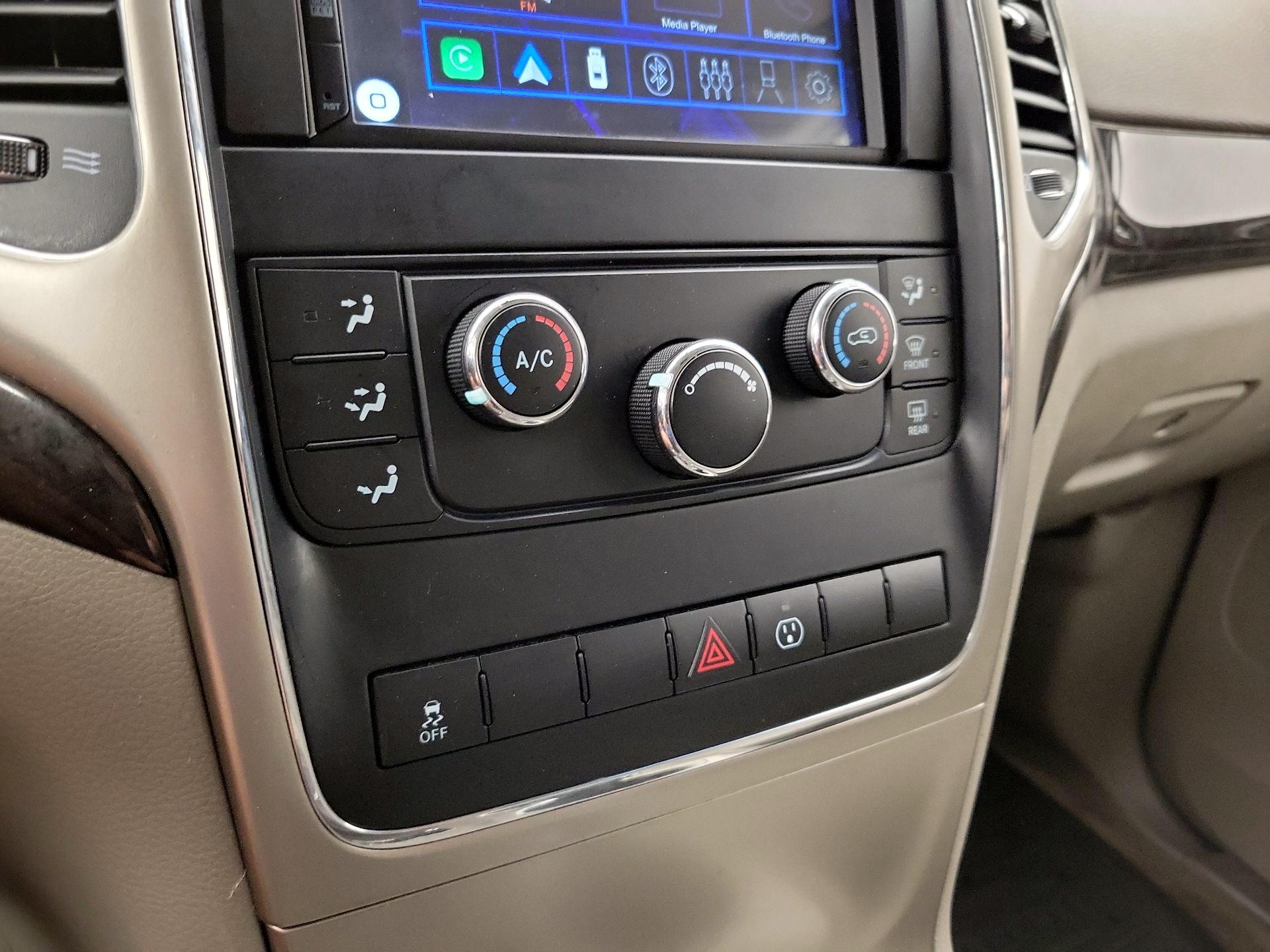 Thumbnail: 2013 Jeep Grand Cherokee - 16