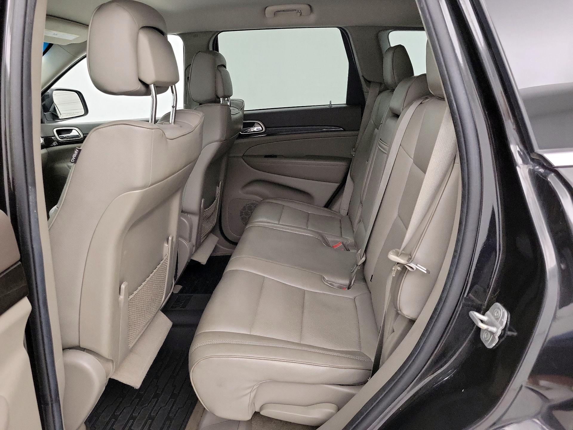 Thumbnail: 2013 Jeep Grand Cherokee - 19