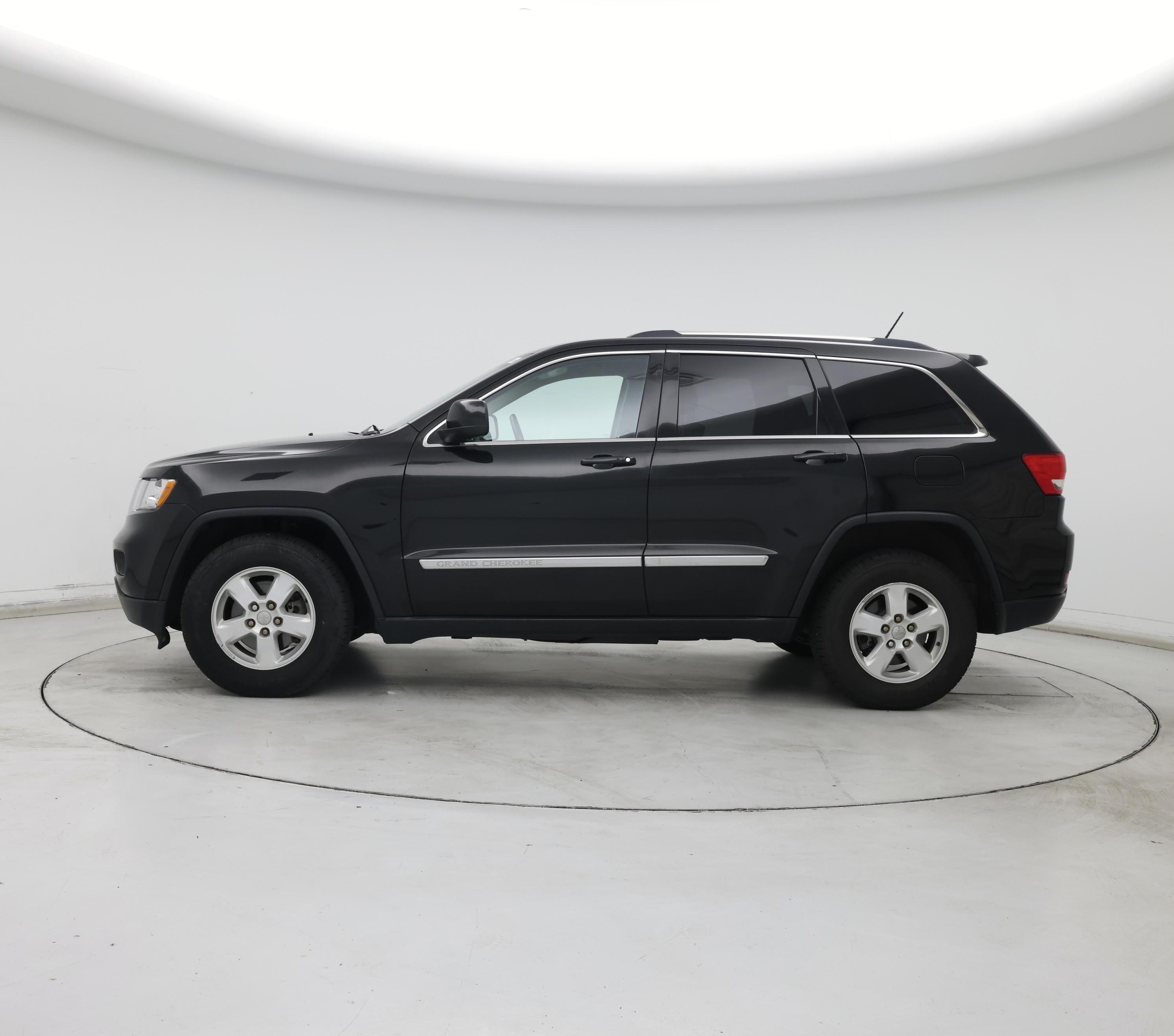 Thumbnail: 2013 Jeep Grand Cherokee - 3