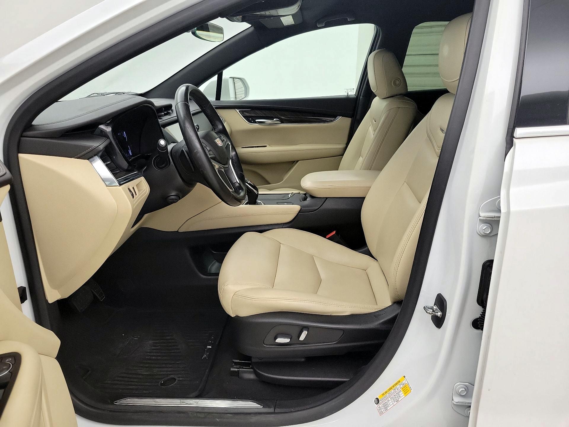 Thumbnail: 2019 Cadillac XT5 - 11