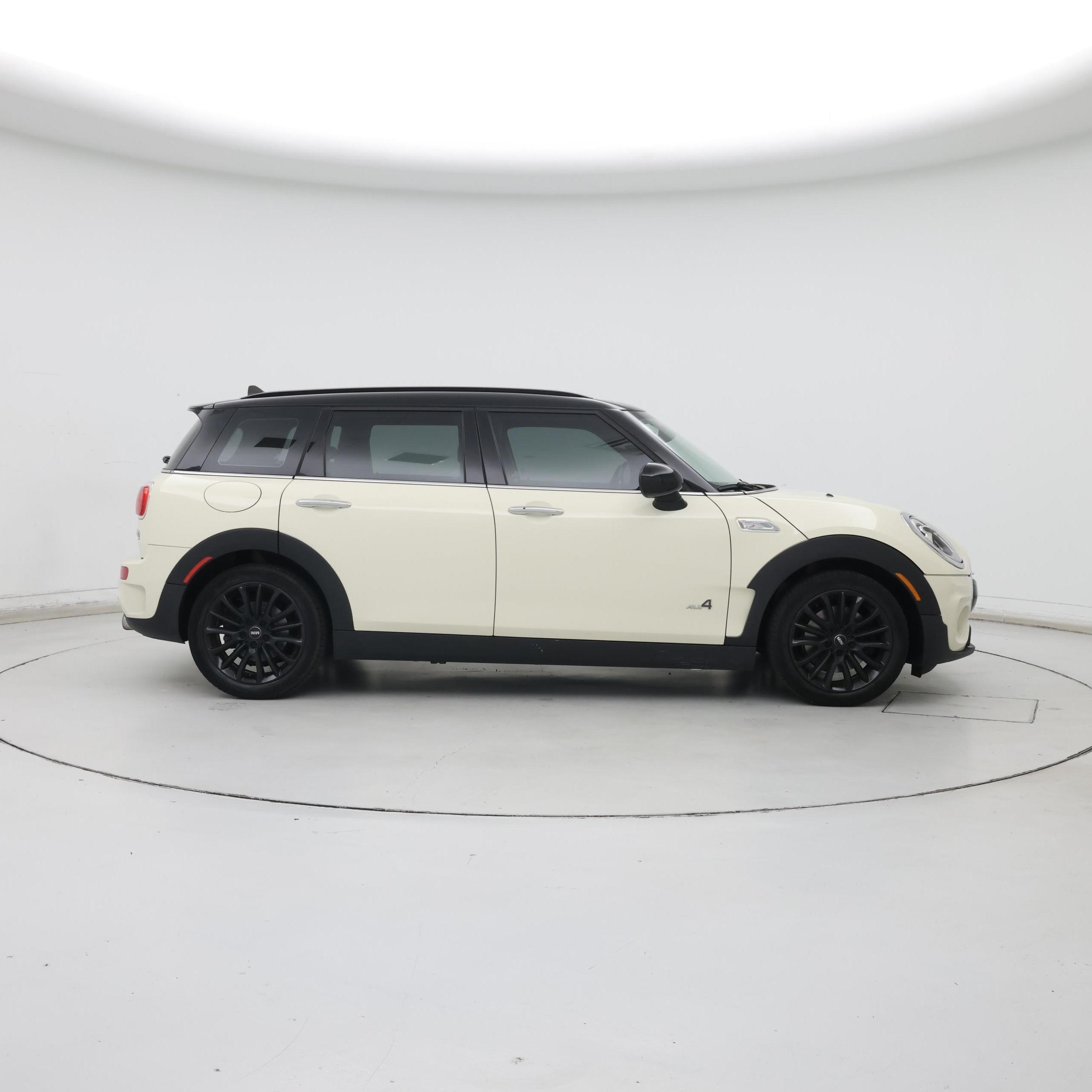 Thumbnail: 2017 MINI Cooper Clubman - 7