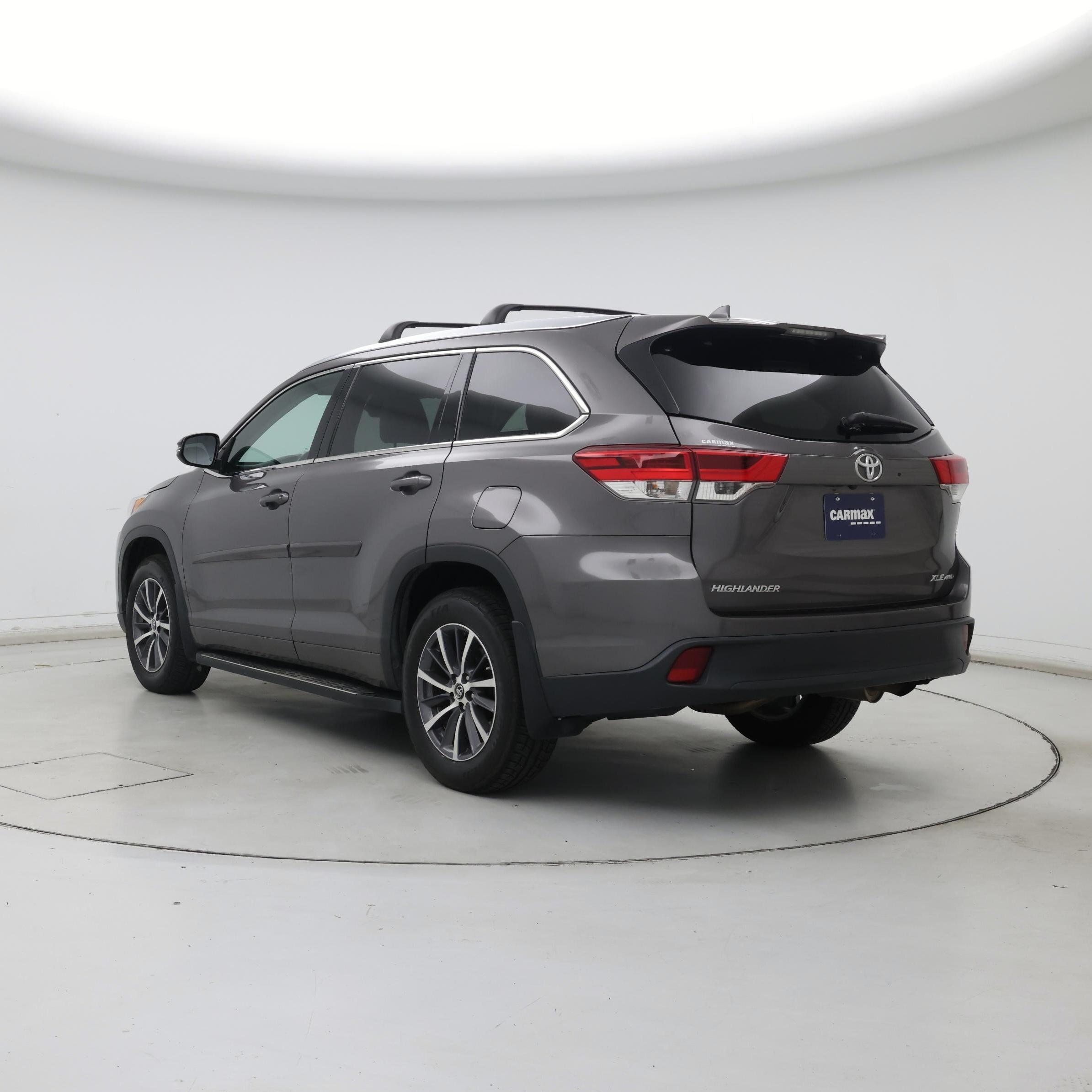 Thumbnail: 2017 Toyota Highlander - 2