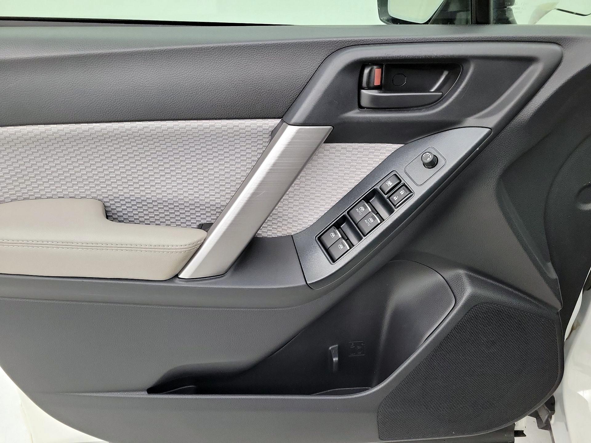 Thumbnail: 2018 Subaru Forester - 12