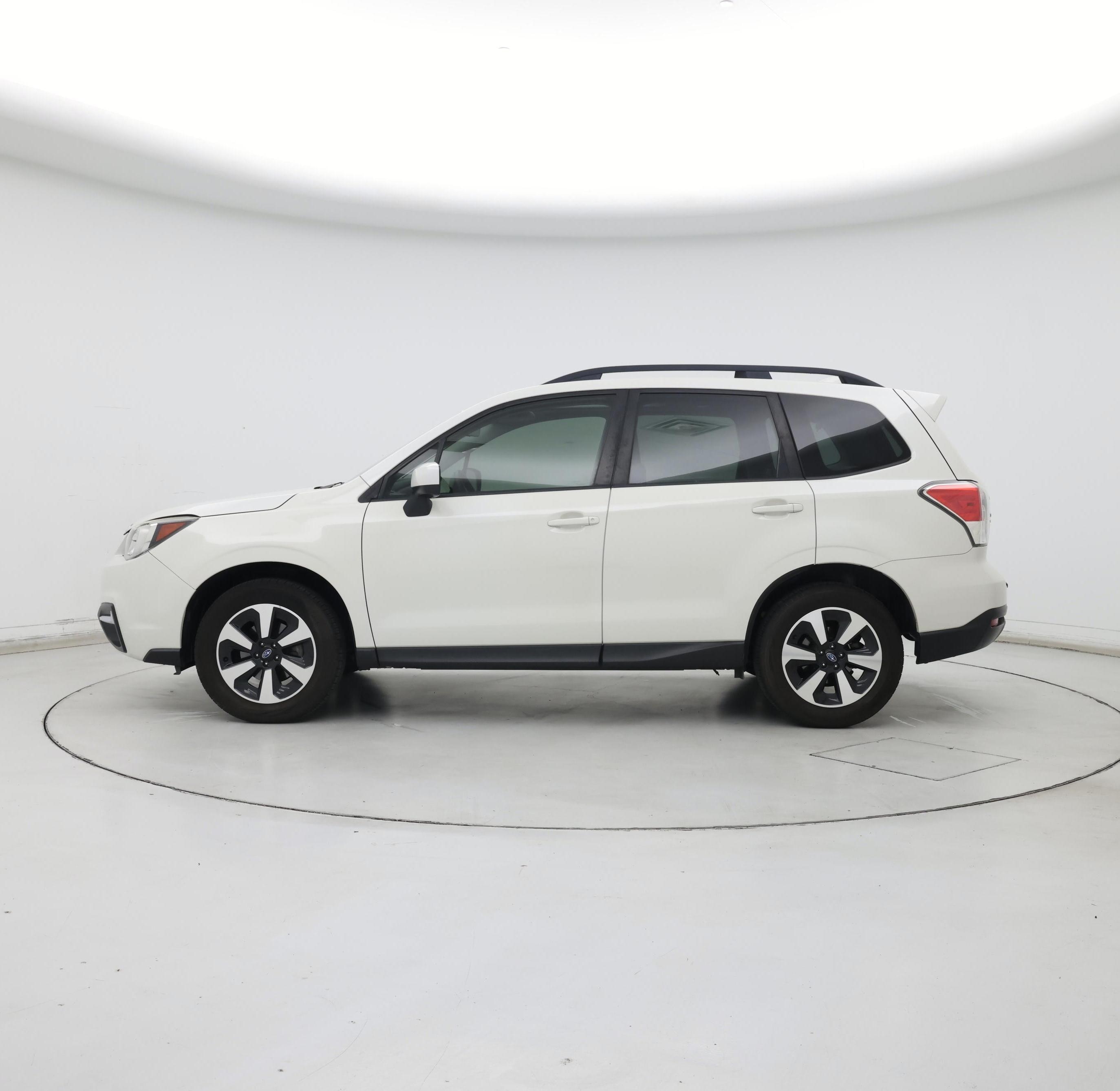 Thumbnail: 2018 Subaru Forester - 3