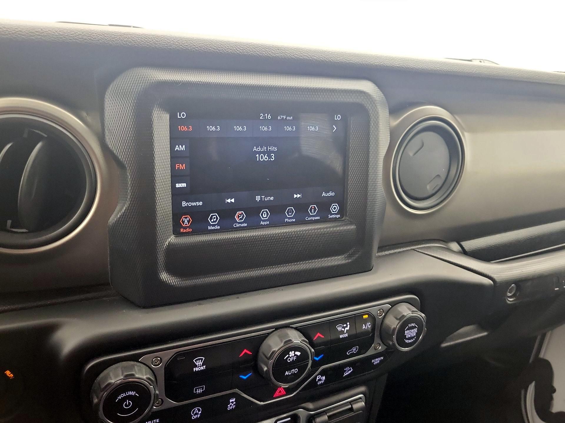 Thumbnail: 2020 Jeep Wrangler - 15
