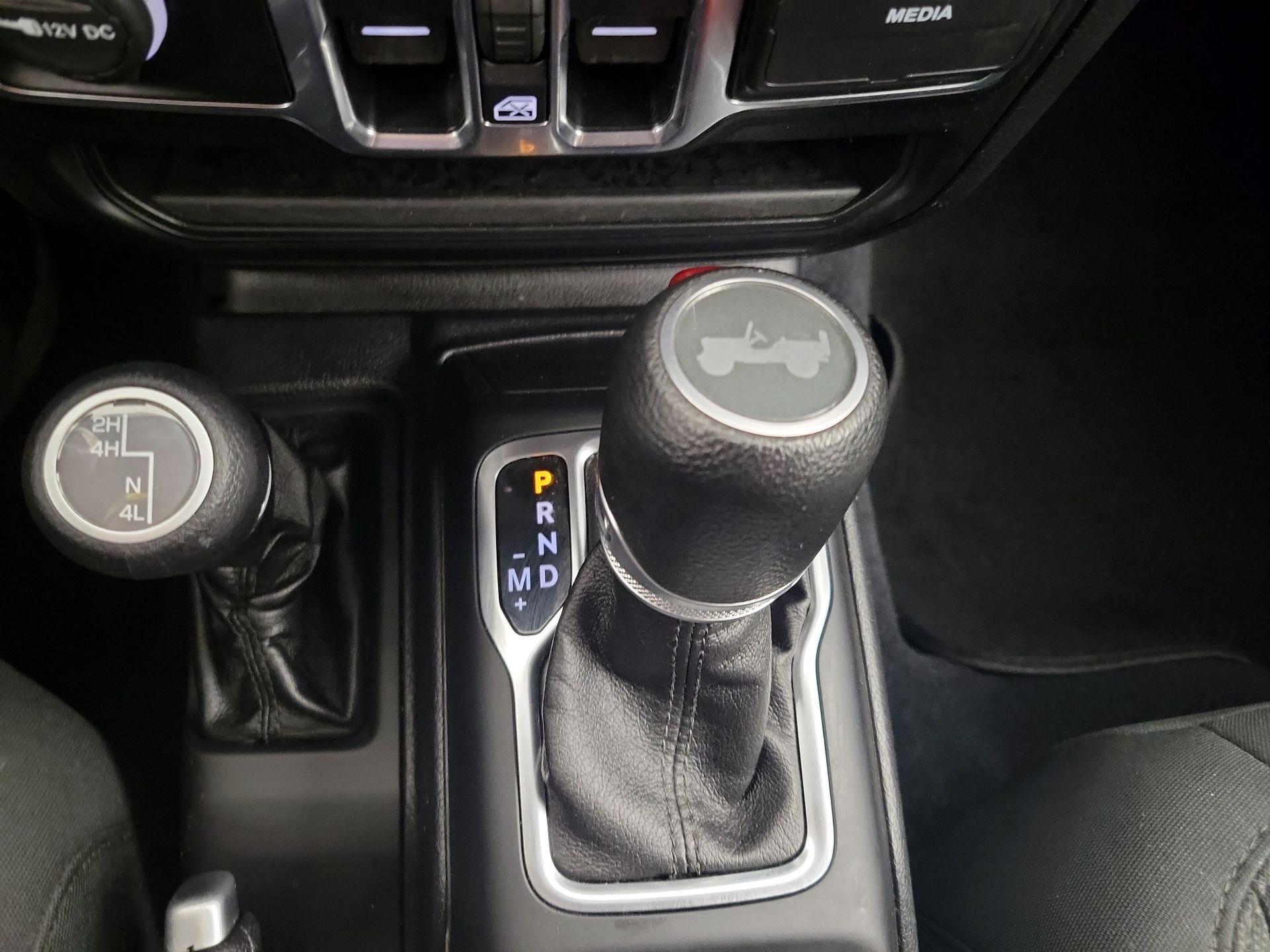 Thumbnail: 2020 Jeep Wrangler - 17
