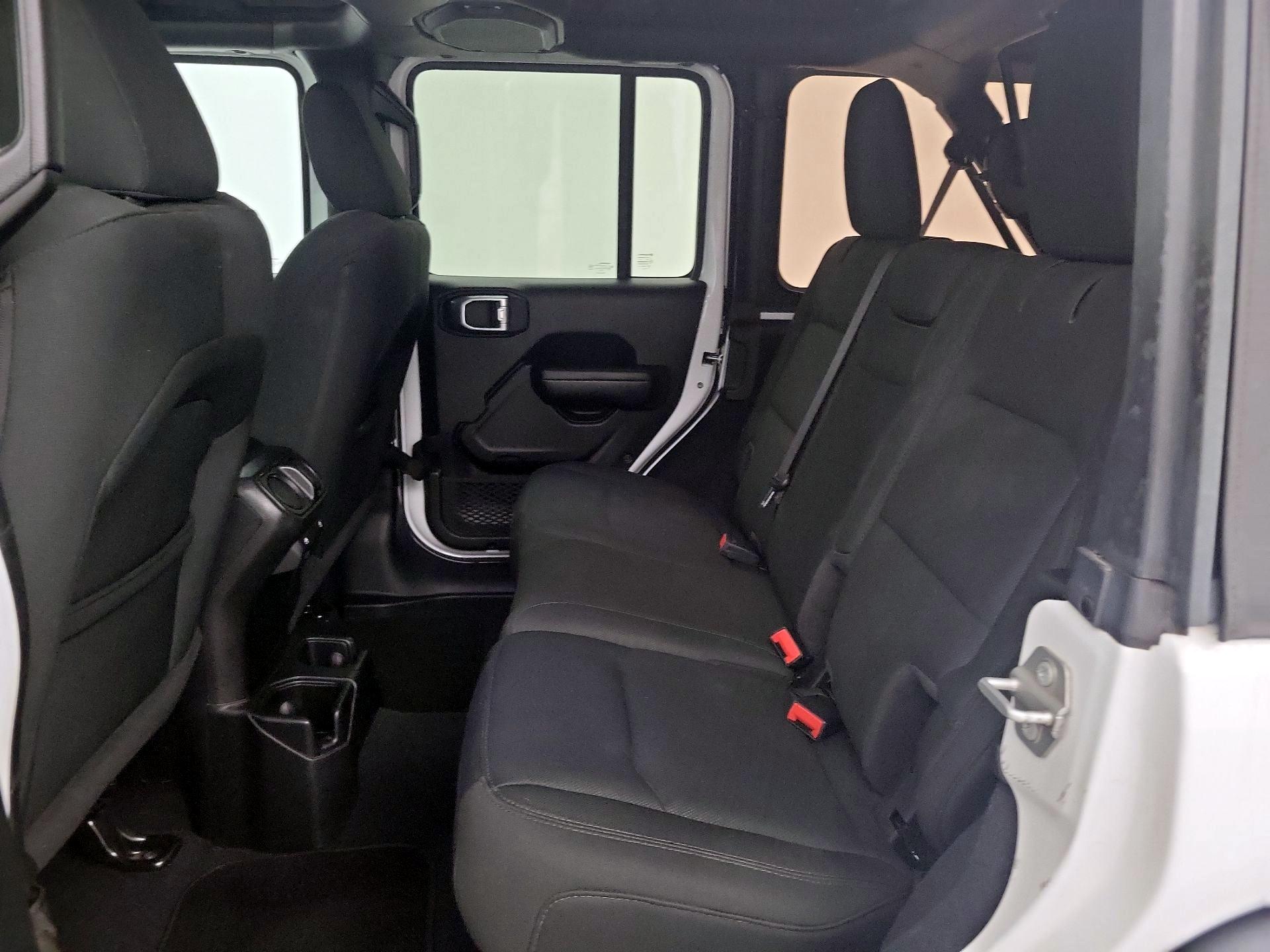 Thumbnail: 2020 Jeep Wrangler - 19