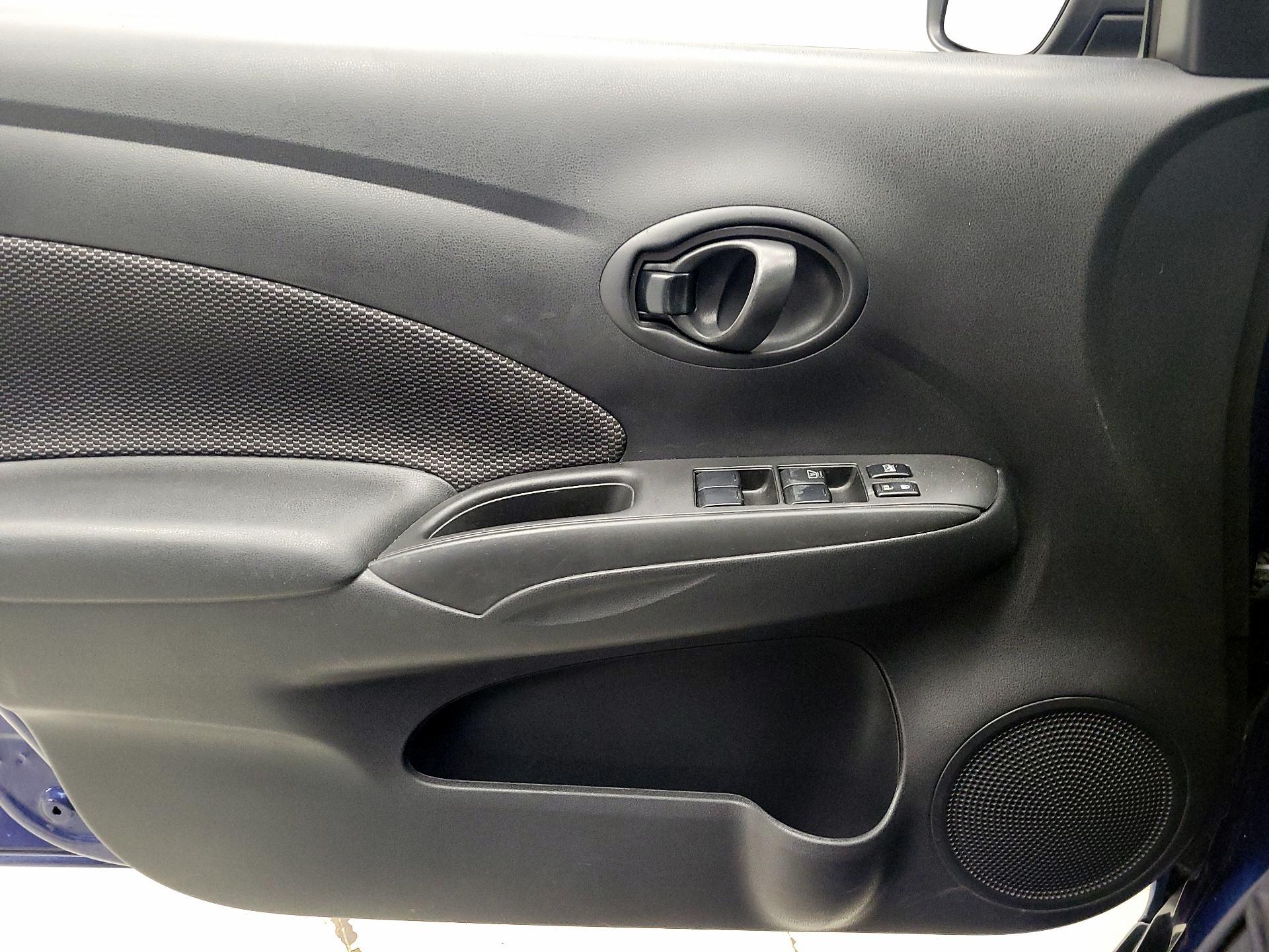 Thumbnail: 2018 Nissan Versa - 12