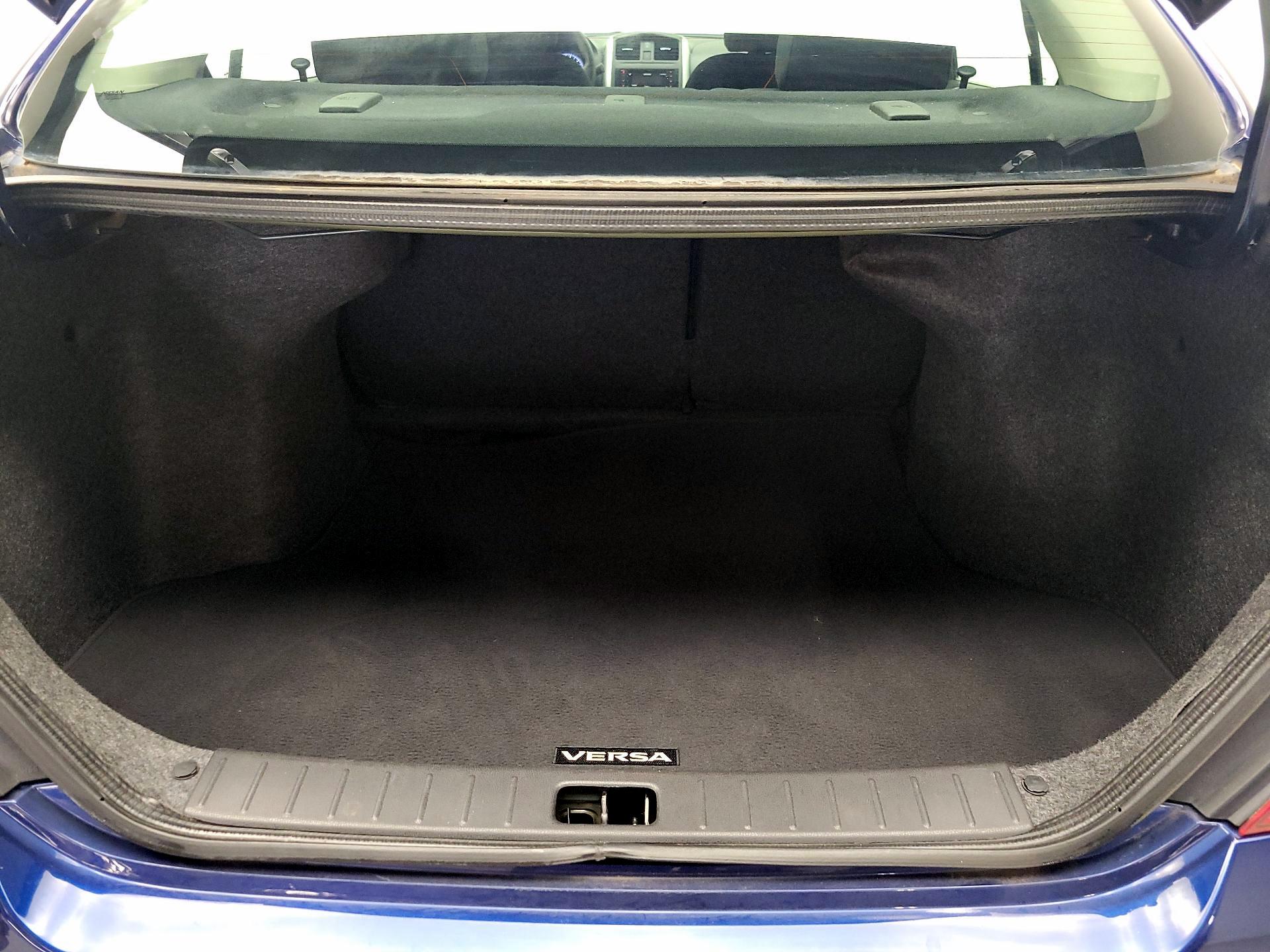 Thumbnail: 2018 Nissan Versa - 19