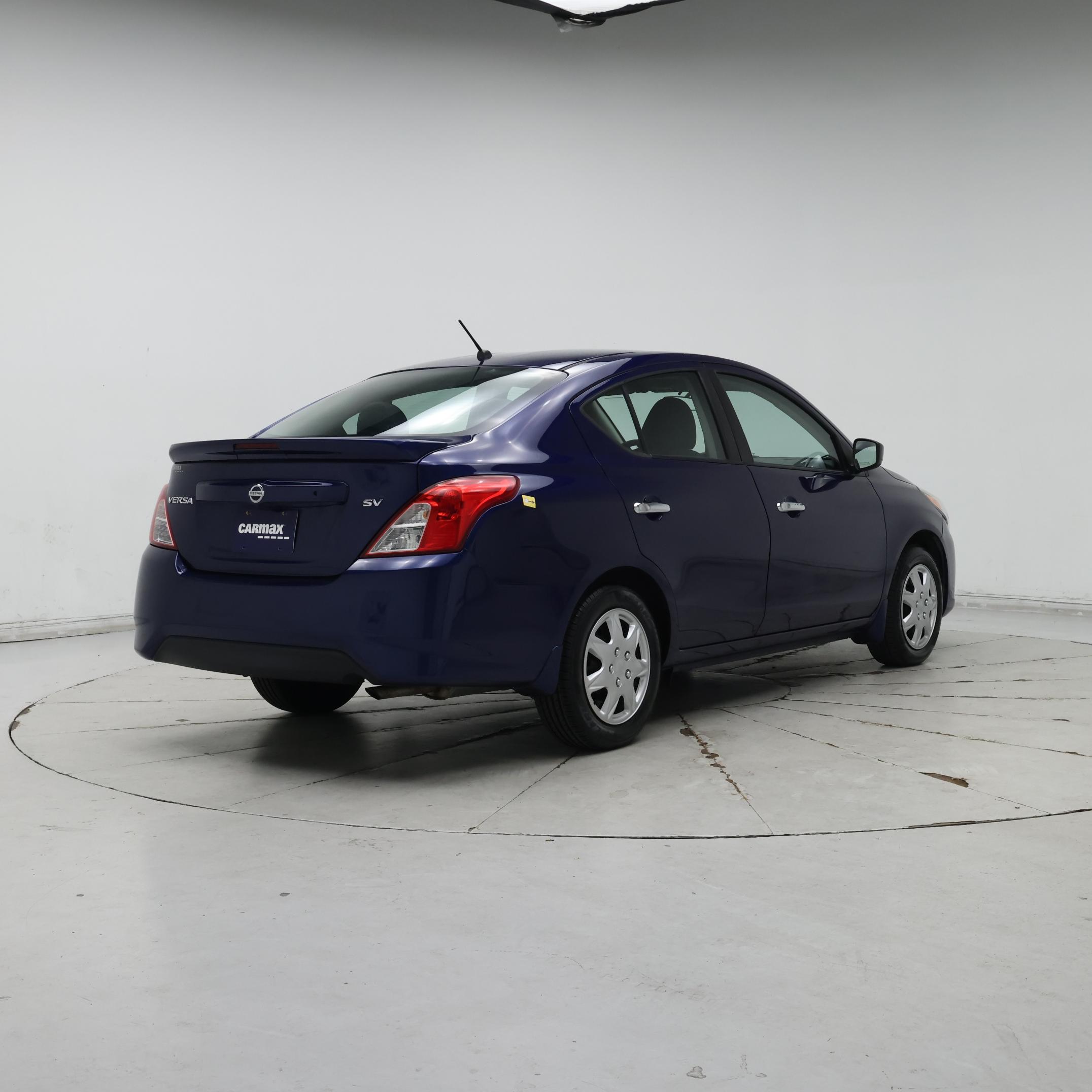 Thumbnail: 2018 Nissan Versa - 8