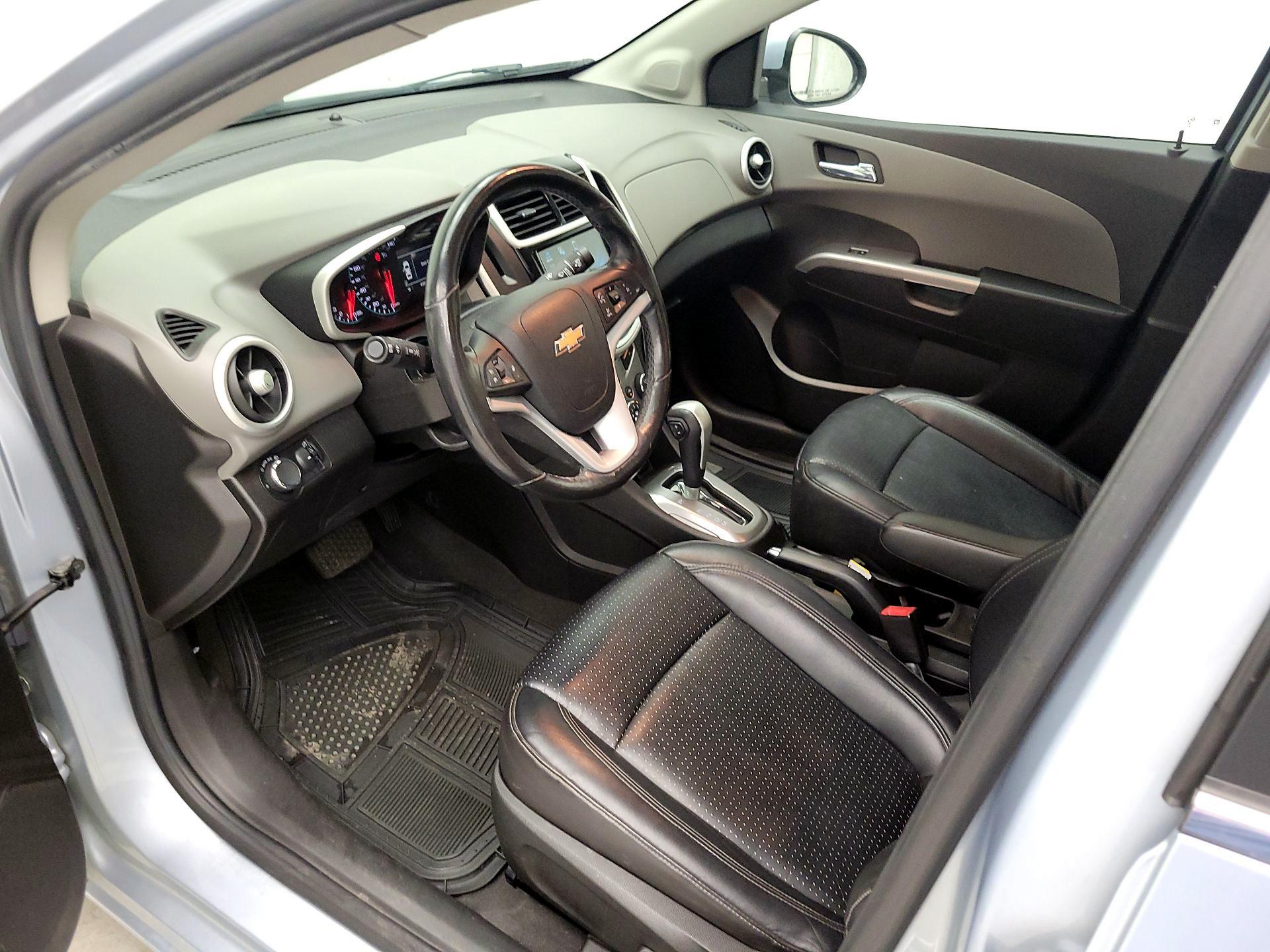 Thumbnail: 2017 Chevrolet Sonic - 11