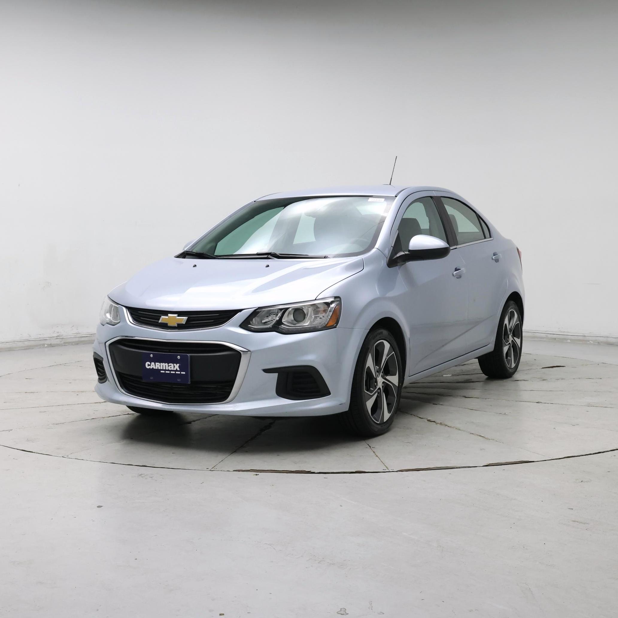 Thumbnail: 2017 Chevrolet Sonic - 4