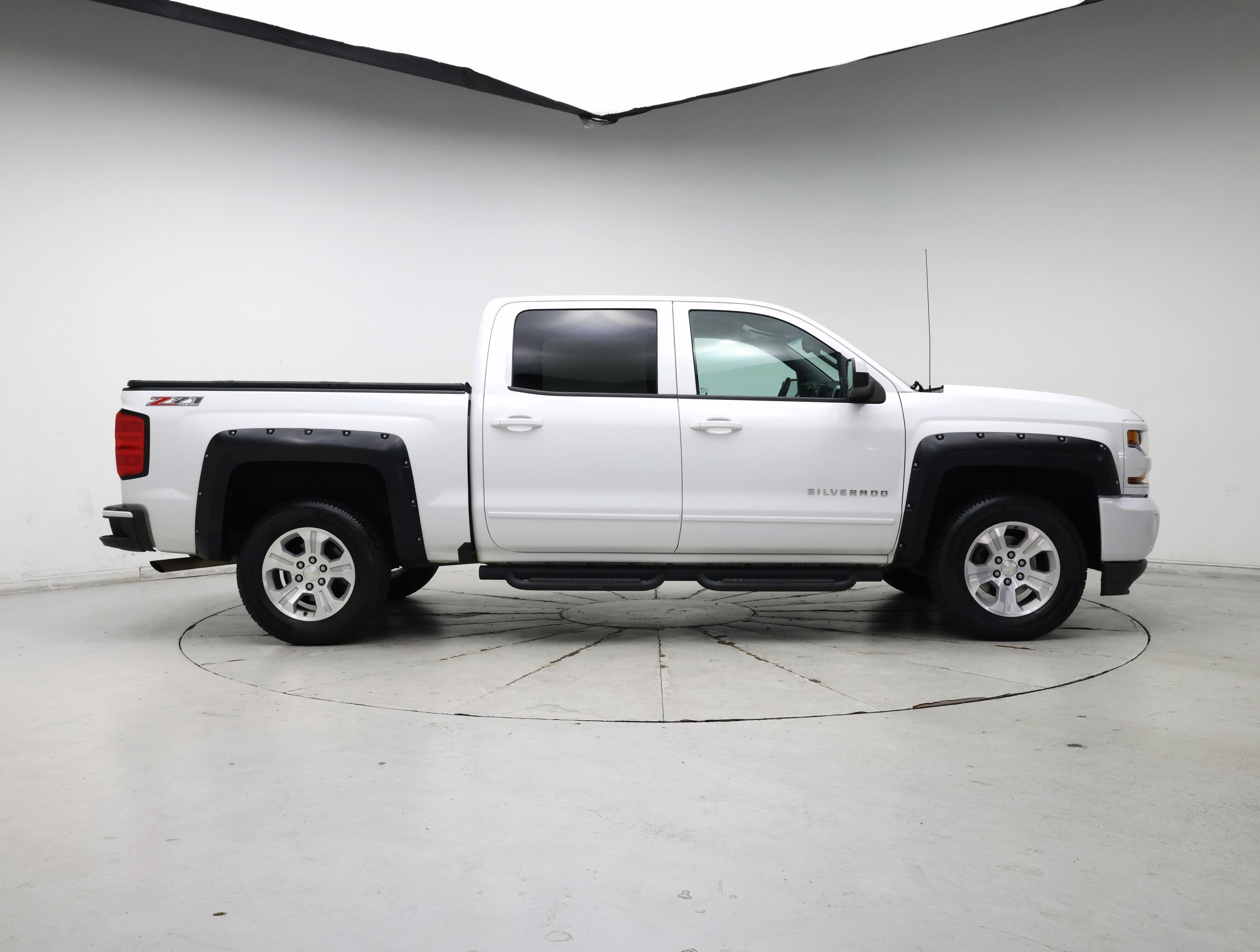Thumbnail: 2017 Chevrolet Silverado 1500 - 7