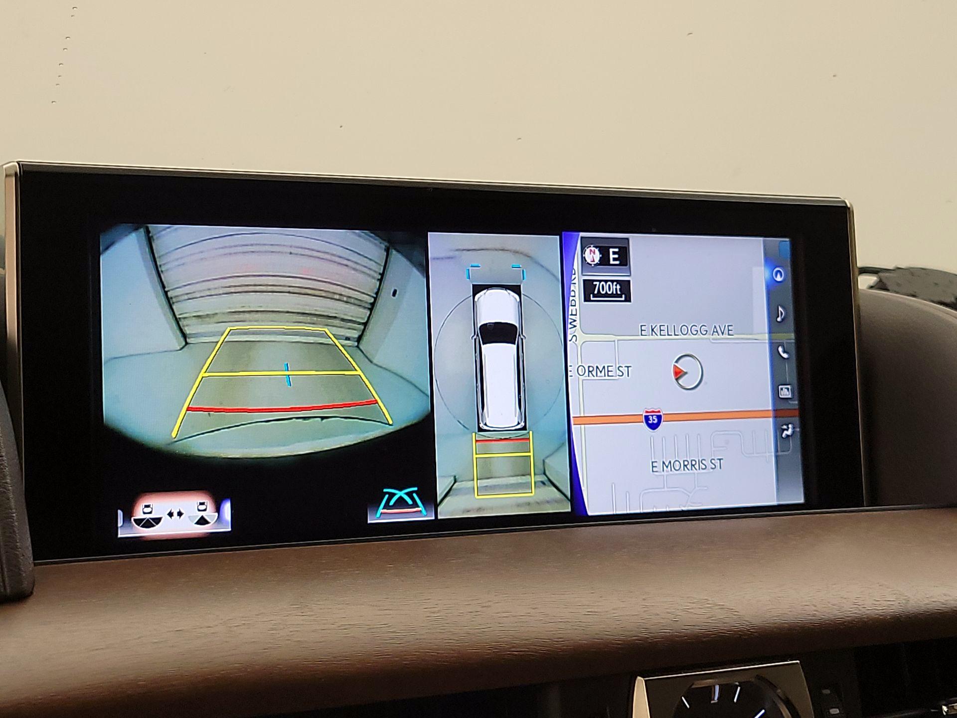 Thumbnail: 2016 Lexus LX - 15