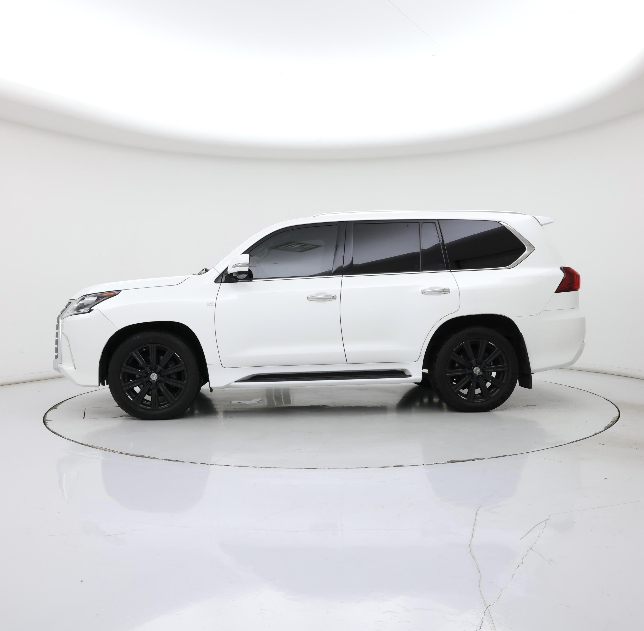 Thumbnail: 2016 Lexus LX - 3