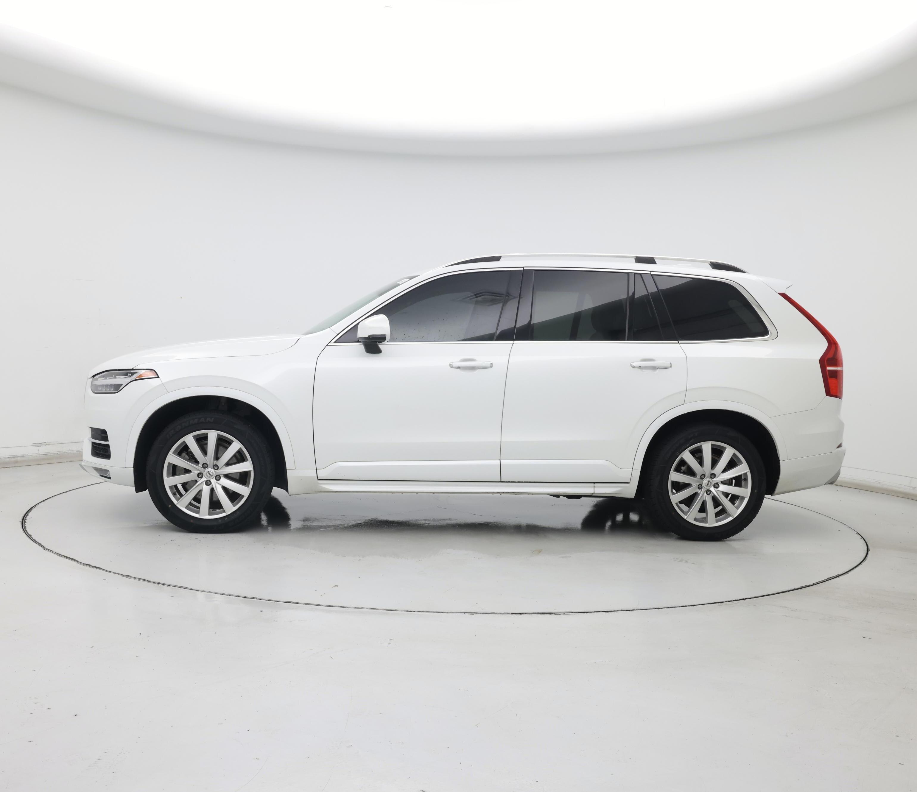 Thumbnail: 2017 Volvo XC90 - 3