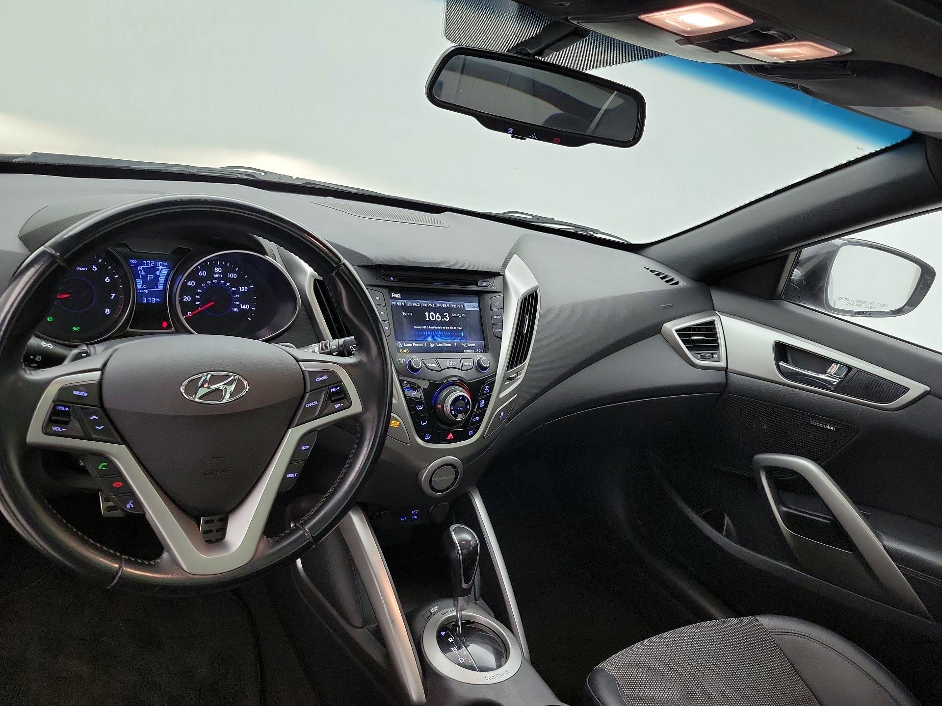 Thumbnail: 2016 Hyundai Veloster - 9